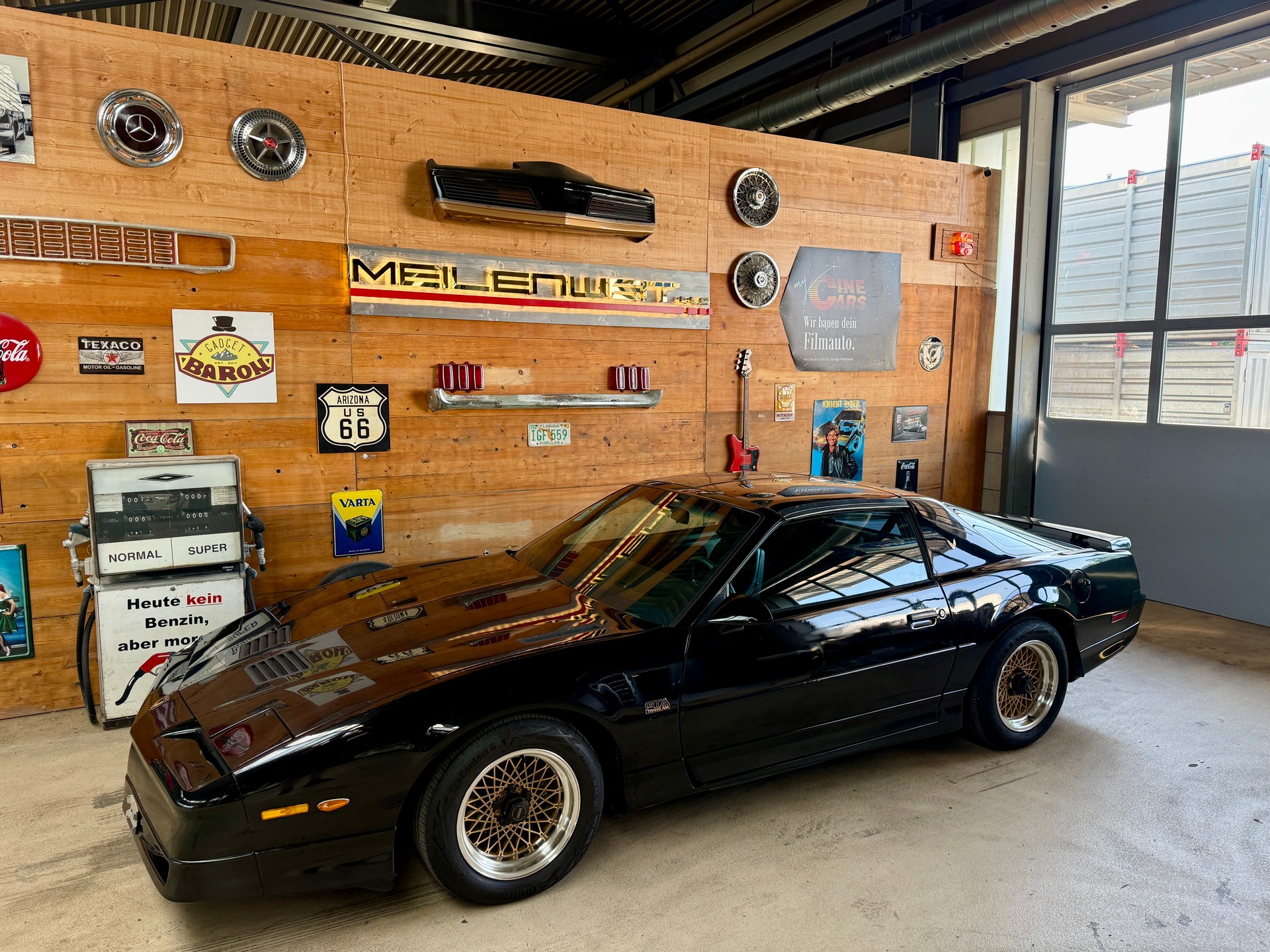 PONTIAC Firebird Trans Am GTA 5.7-image-2