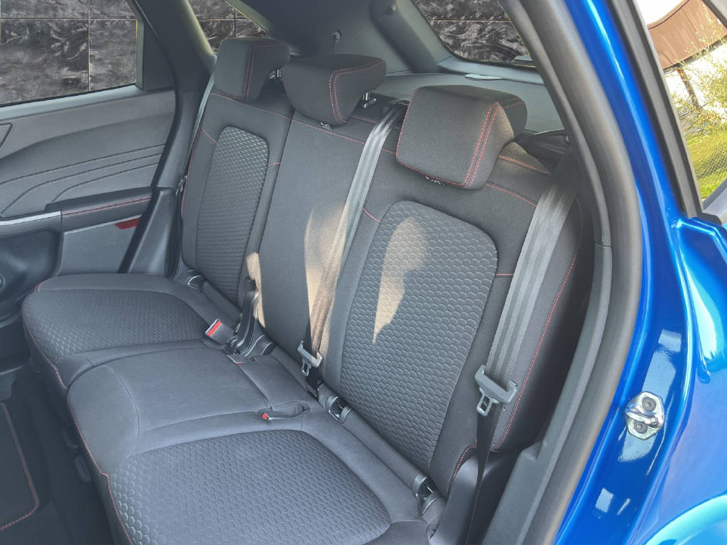 FORD Kuga 2.5 Hybrid ST-Line 4x4-image-8