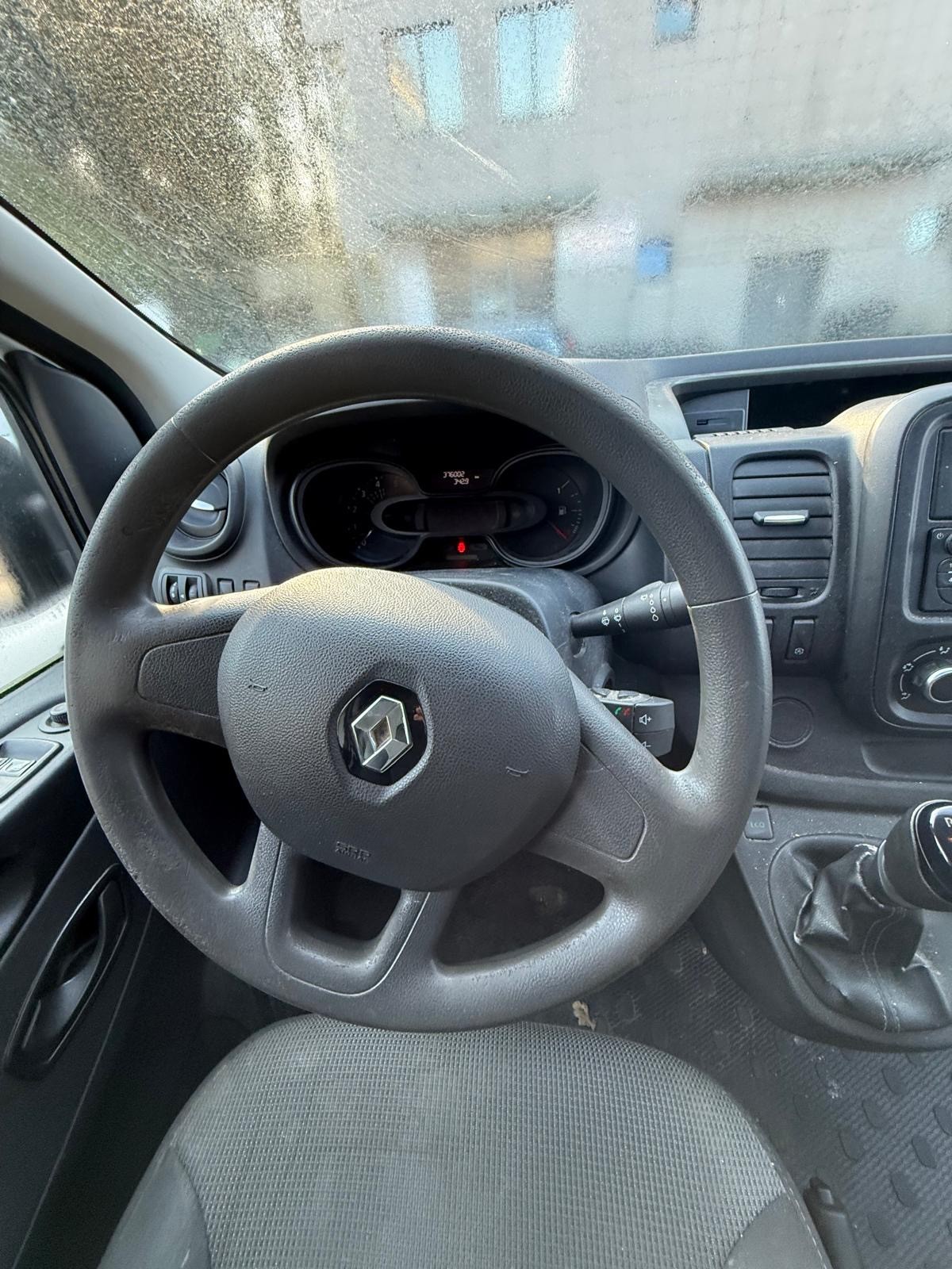 RENAULT Trafic 1.6 ENERGY dCi 95 2.8t Access L1H1-image-7