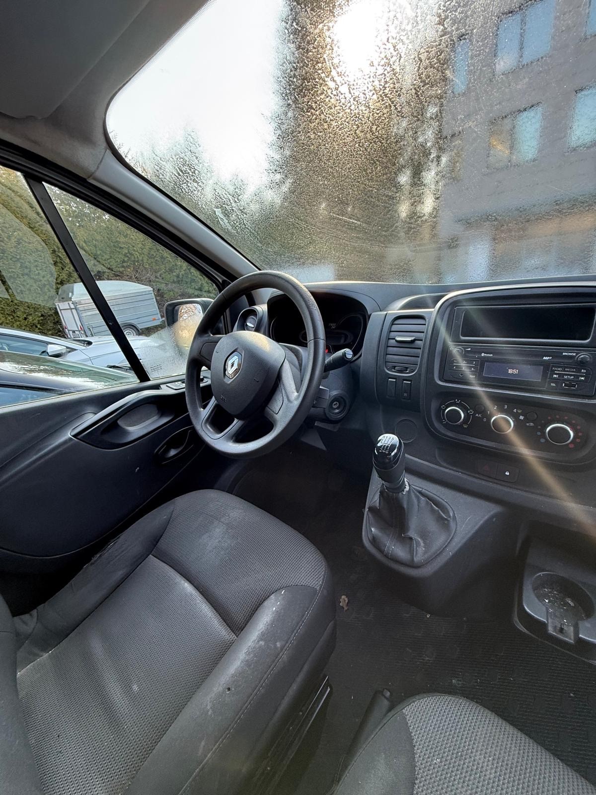RENAULT Trafic 1.6 ENERGY dCi 95 2.8t Access L1H1-image-6