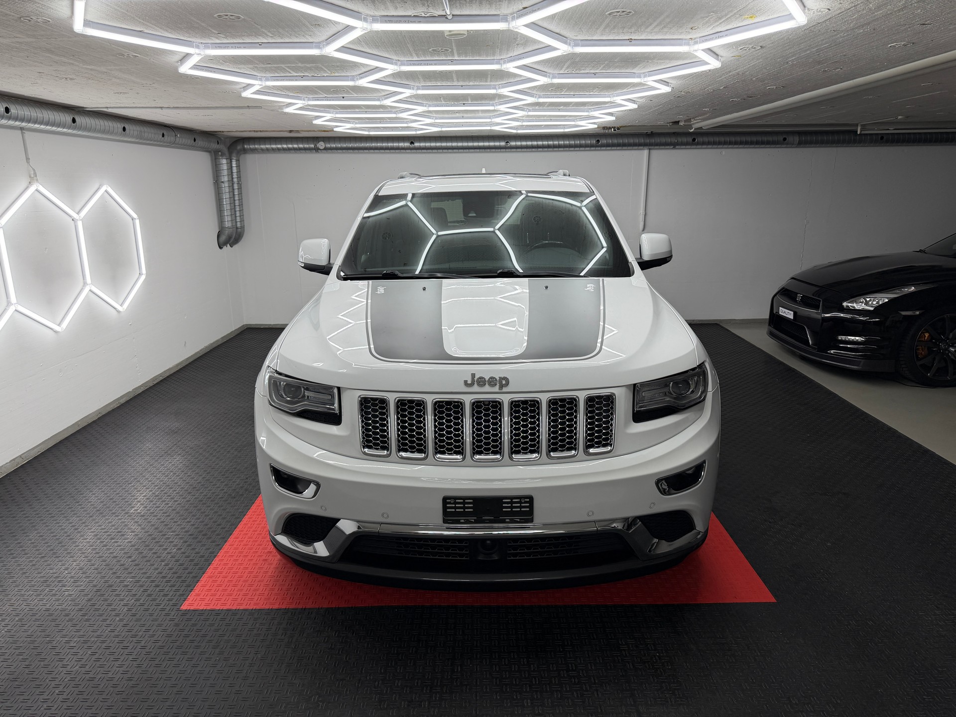 JEEP Grand Cherokee 3.0 CRD Summit Automatic-image-1