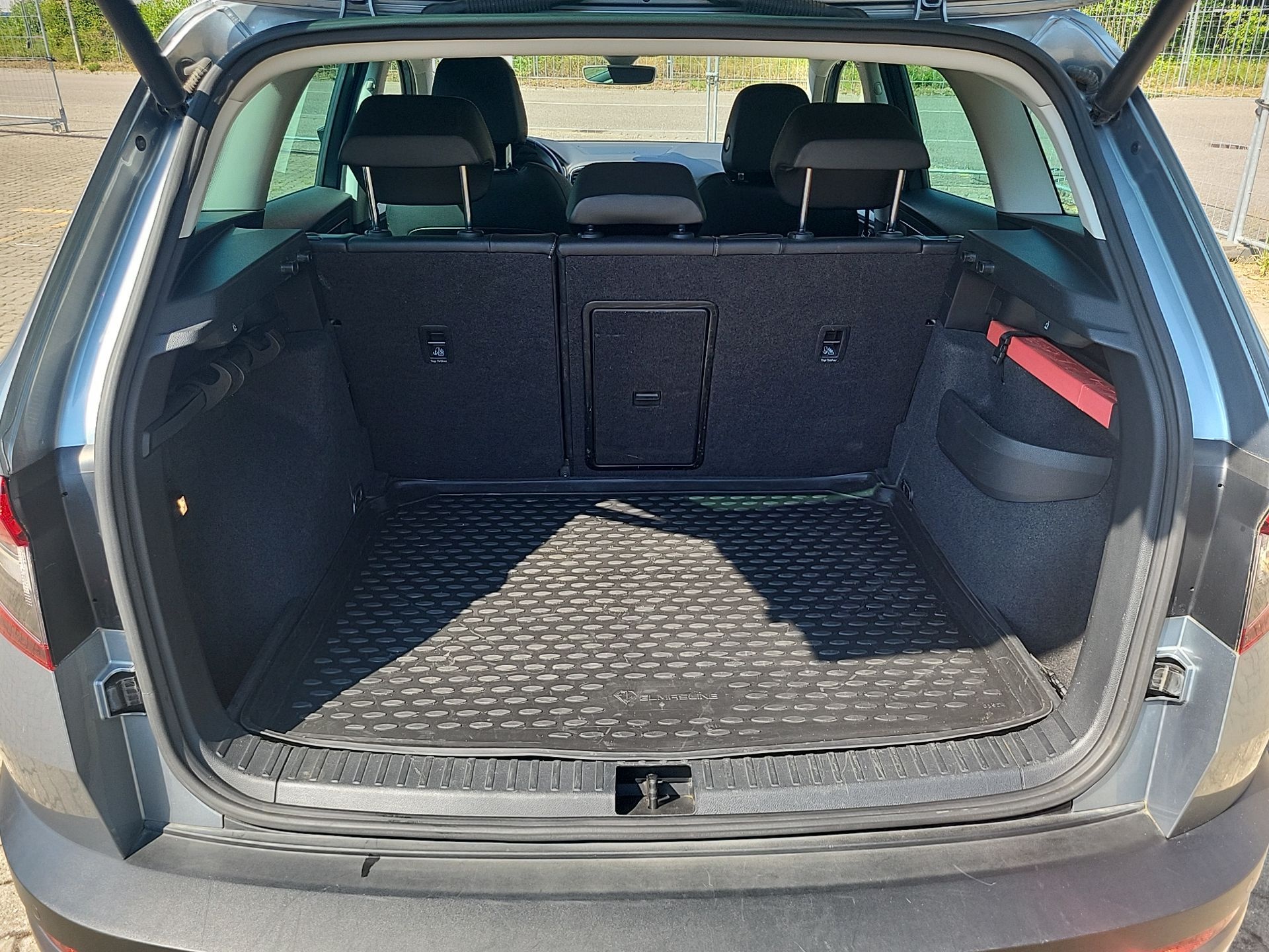 SKODA Karoq 1.6 TDI CR Smile-image-14