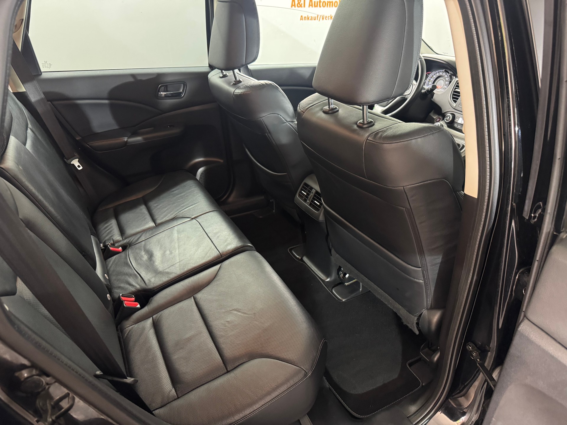 HONDA CR-V 2.2 i-DTEC Executive 4WD-image-10