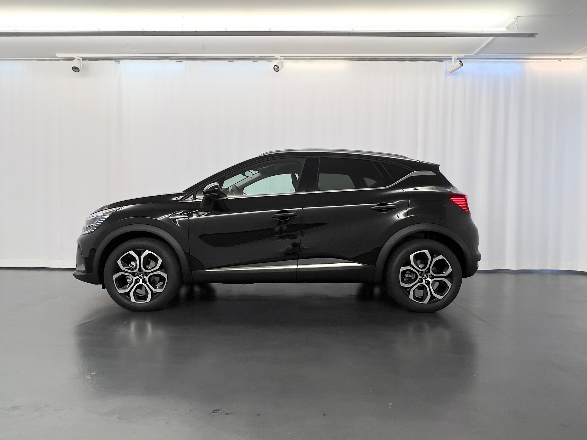 MITSUBISHI ASX 1.6 PHEV Intense-image-3