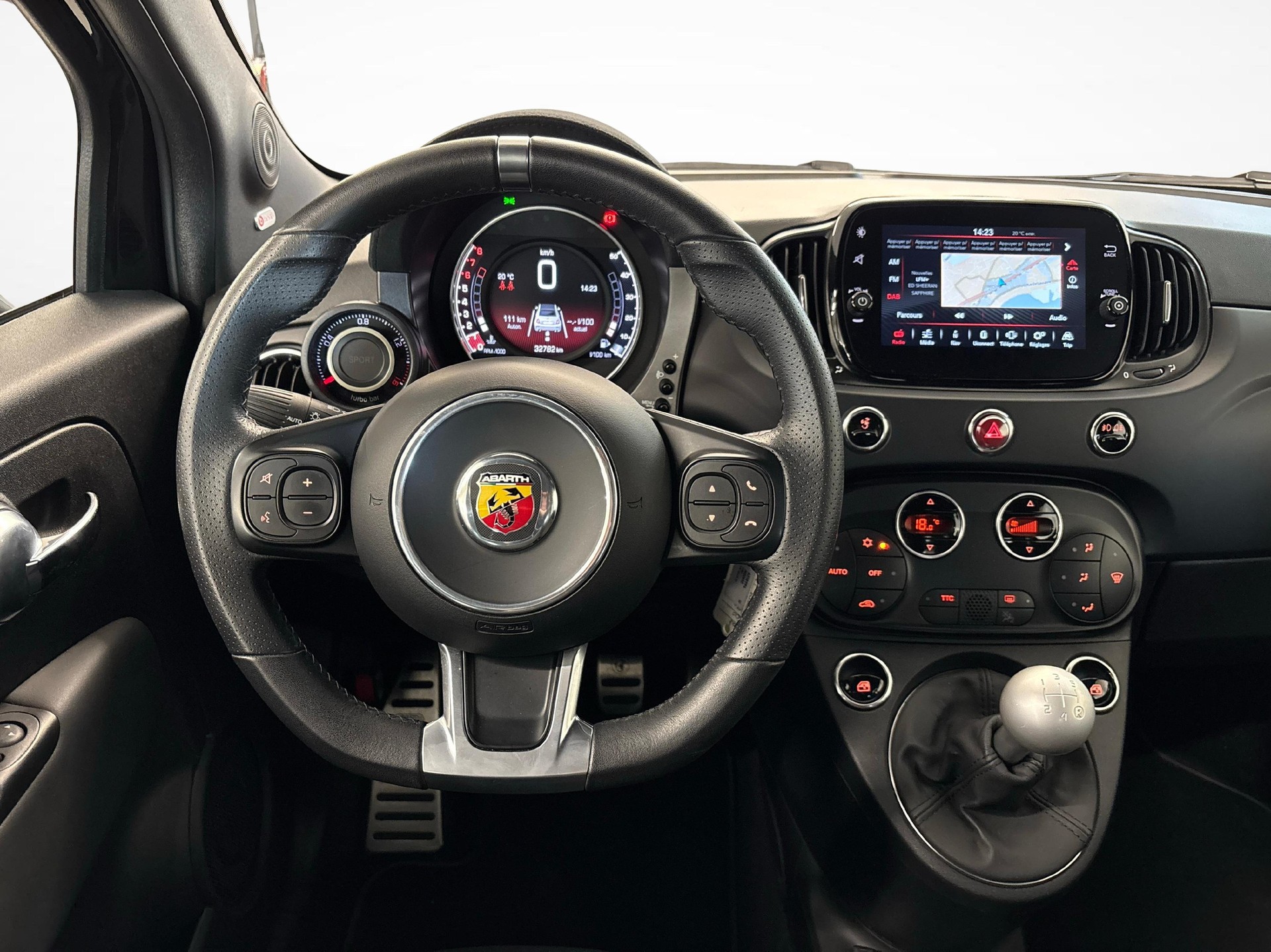 FIAT 595 C Abarth 1.4 T-Jet 165 Premium-image-14