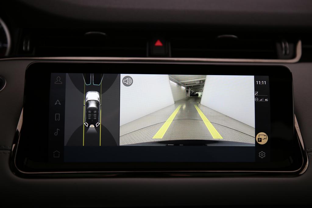 LAND ROVER Range Rover Evoque 1.5 T 300e R-Dynamic SE-image-6
