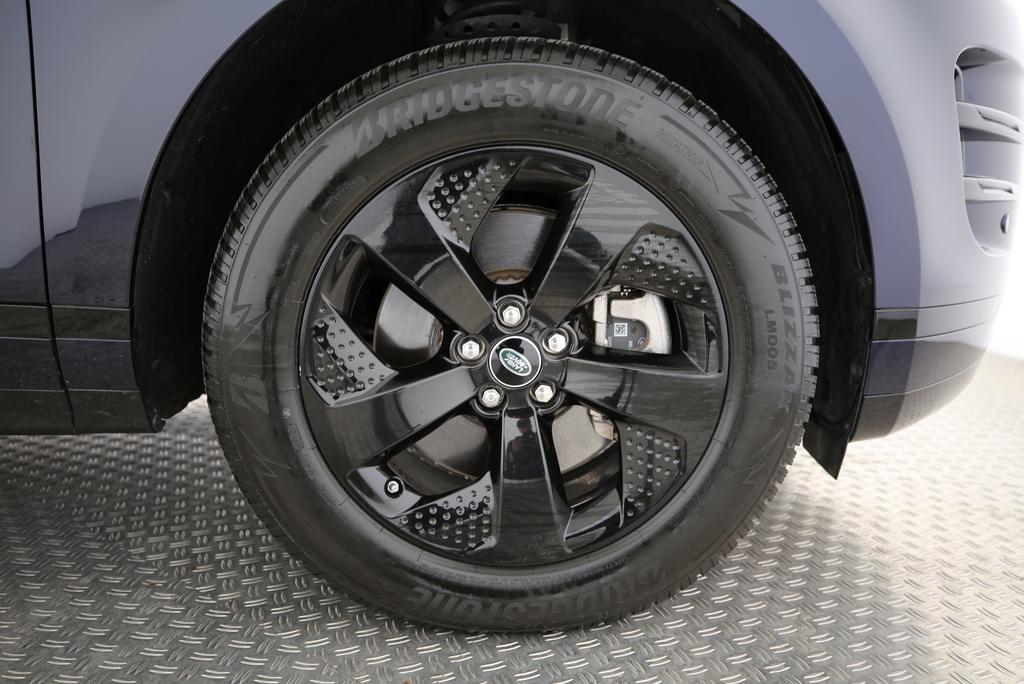 LAND ROVER Range Rover Evoque 1.5 T 300e R-Dynamic SE-image-12
