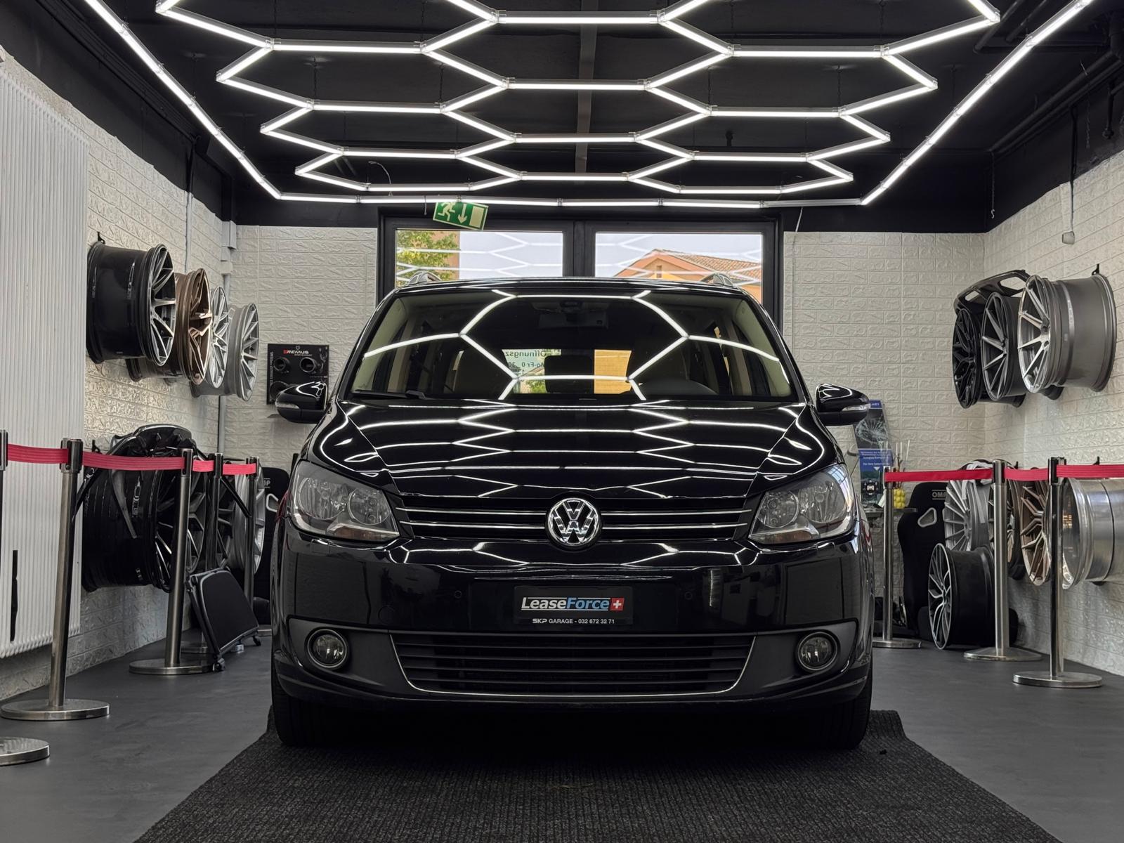 VW Touran 1.4 TSI Comfortline DSG-image-1