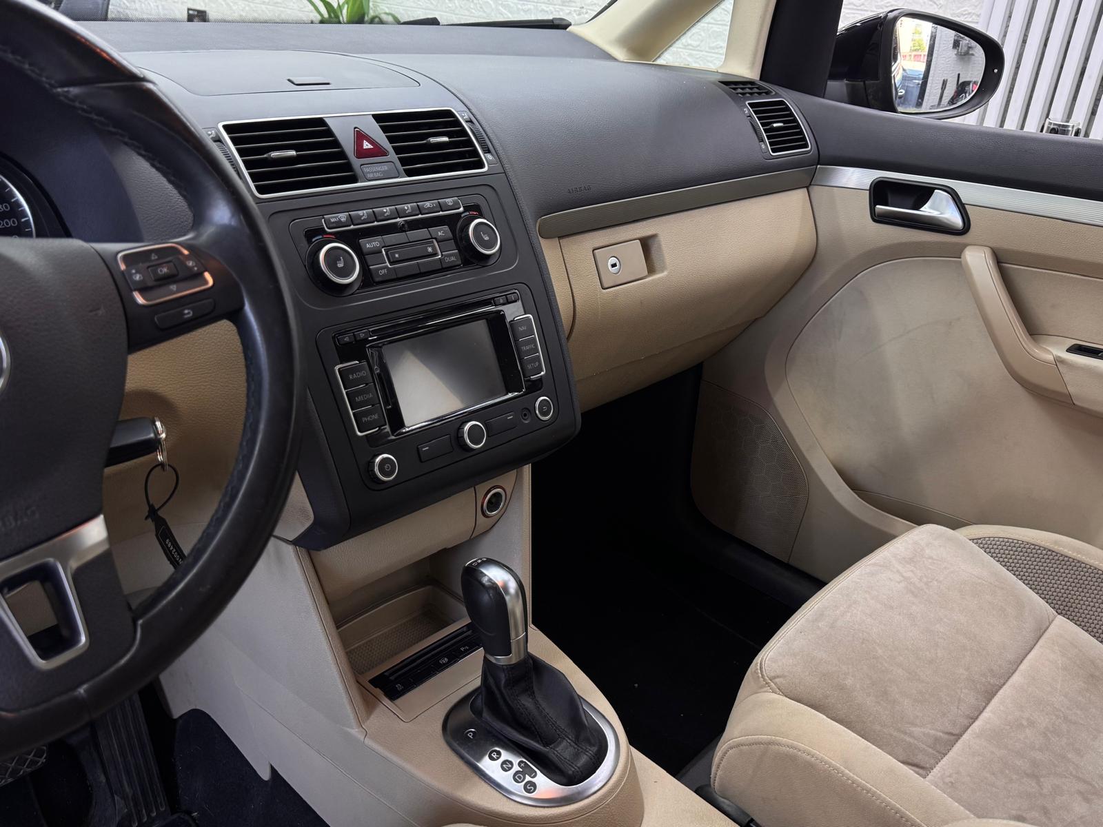 VW Touran 1.4 TSI Comfortline DSG-image-7