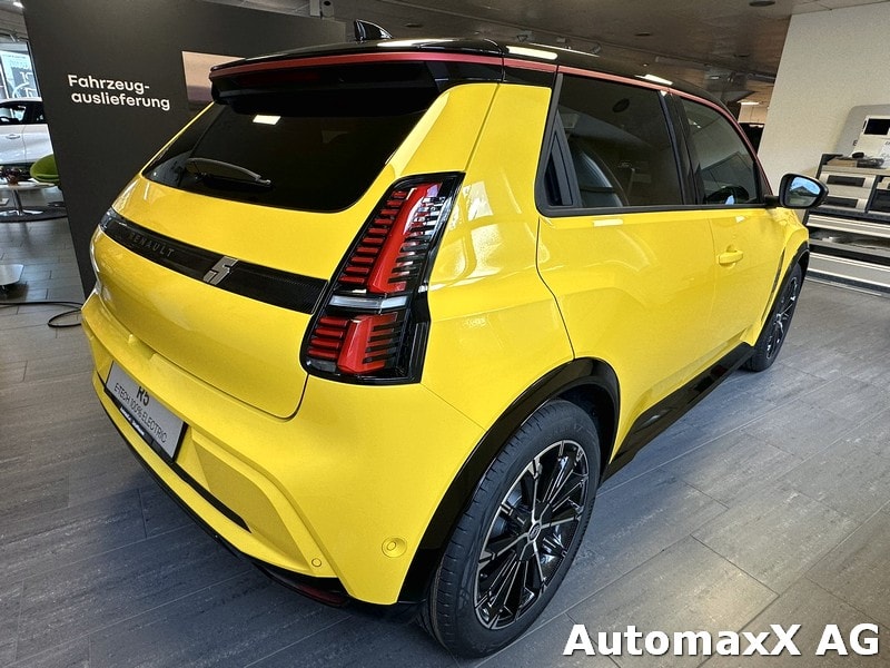 RENAULT R5 E-Tech Comfort Range iconic five-image-5