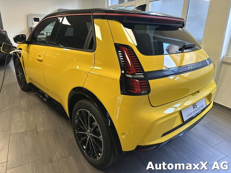 RENAULT R5 E-Tech Comfort Range iconic five-image-3