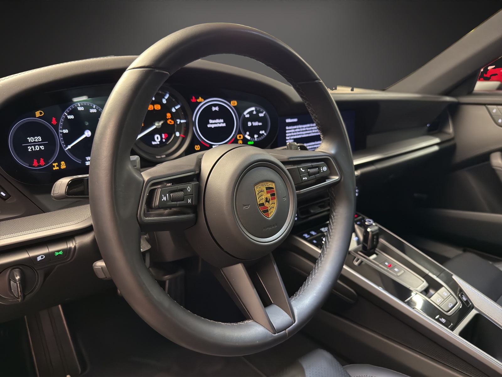 PORSCHE 911 Carrera 4 PDK-image-11