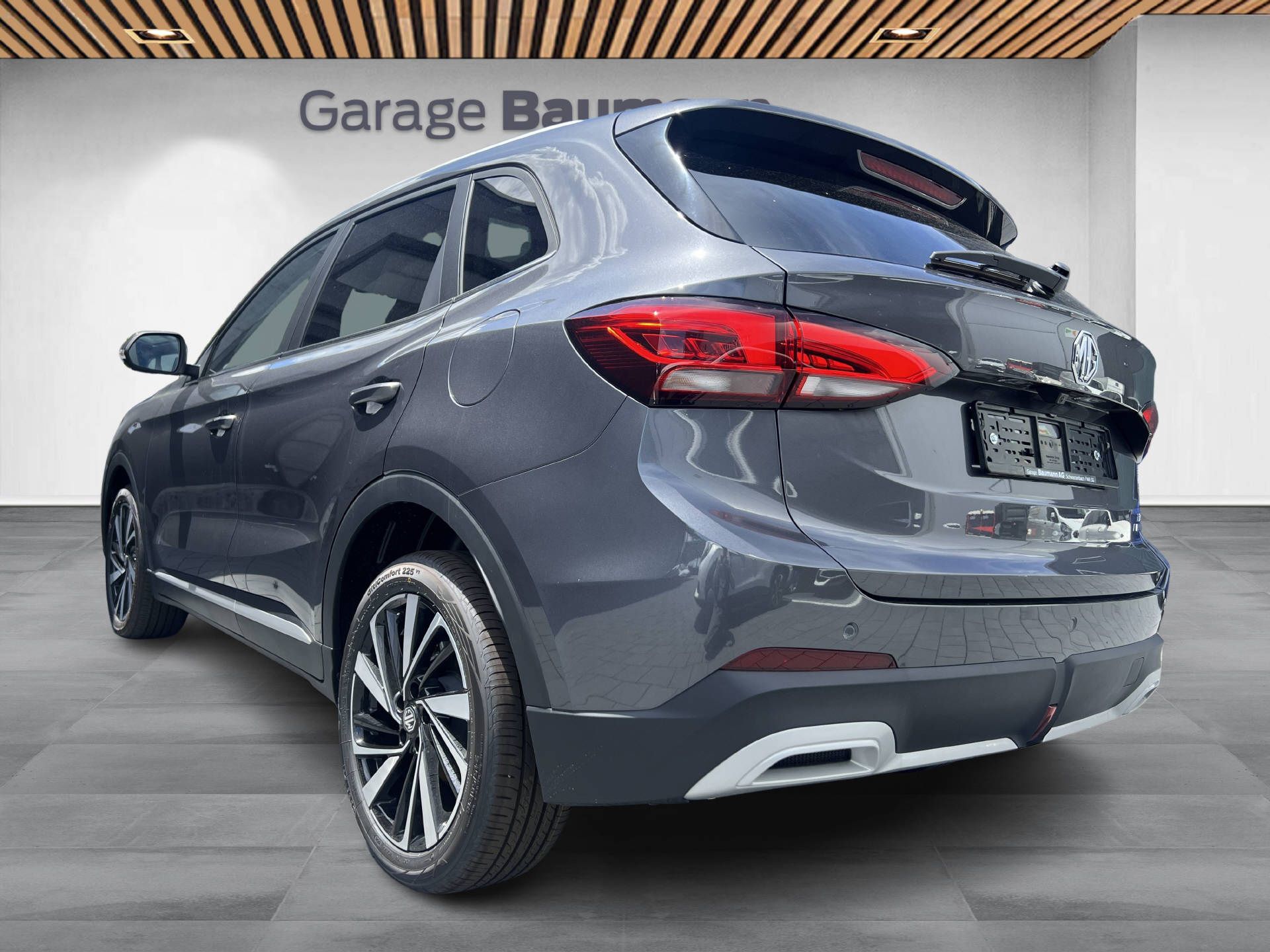 MG ZS 1.5 Hybrid+ Luxury-image-3