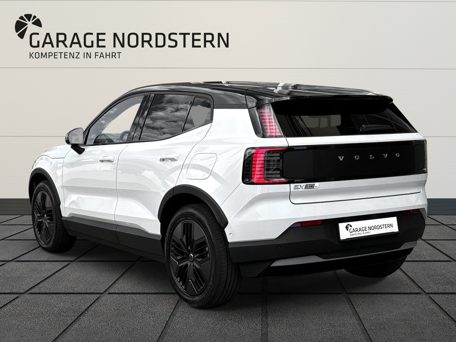 VOLVO EX30 CC E60 Twin Performance AWD-image-2