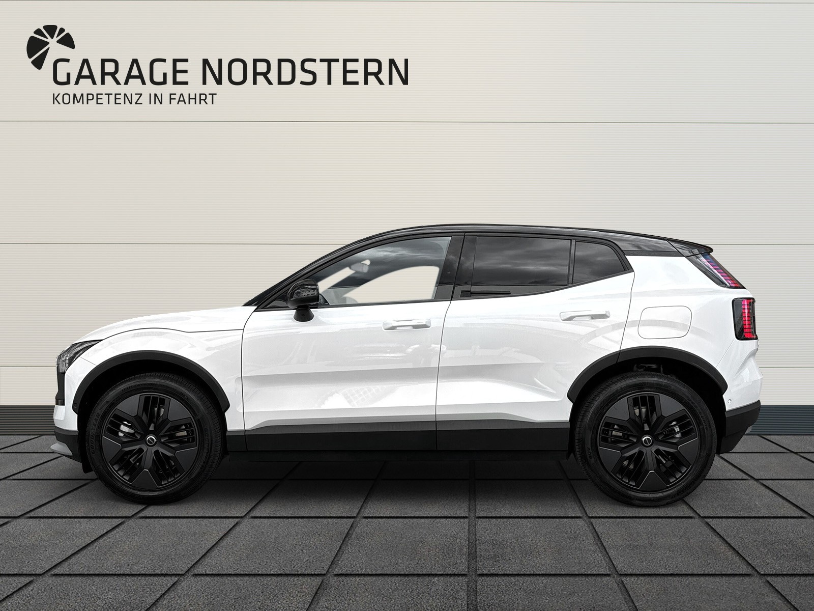 VOLVO EX30 CC E60 Twin Performance AWD-image-1