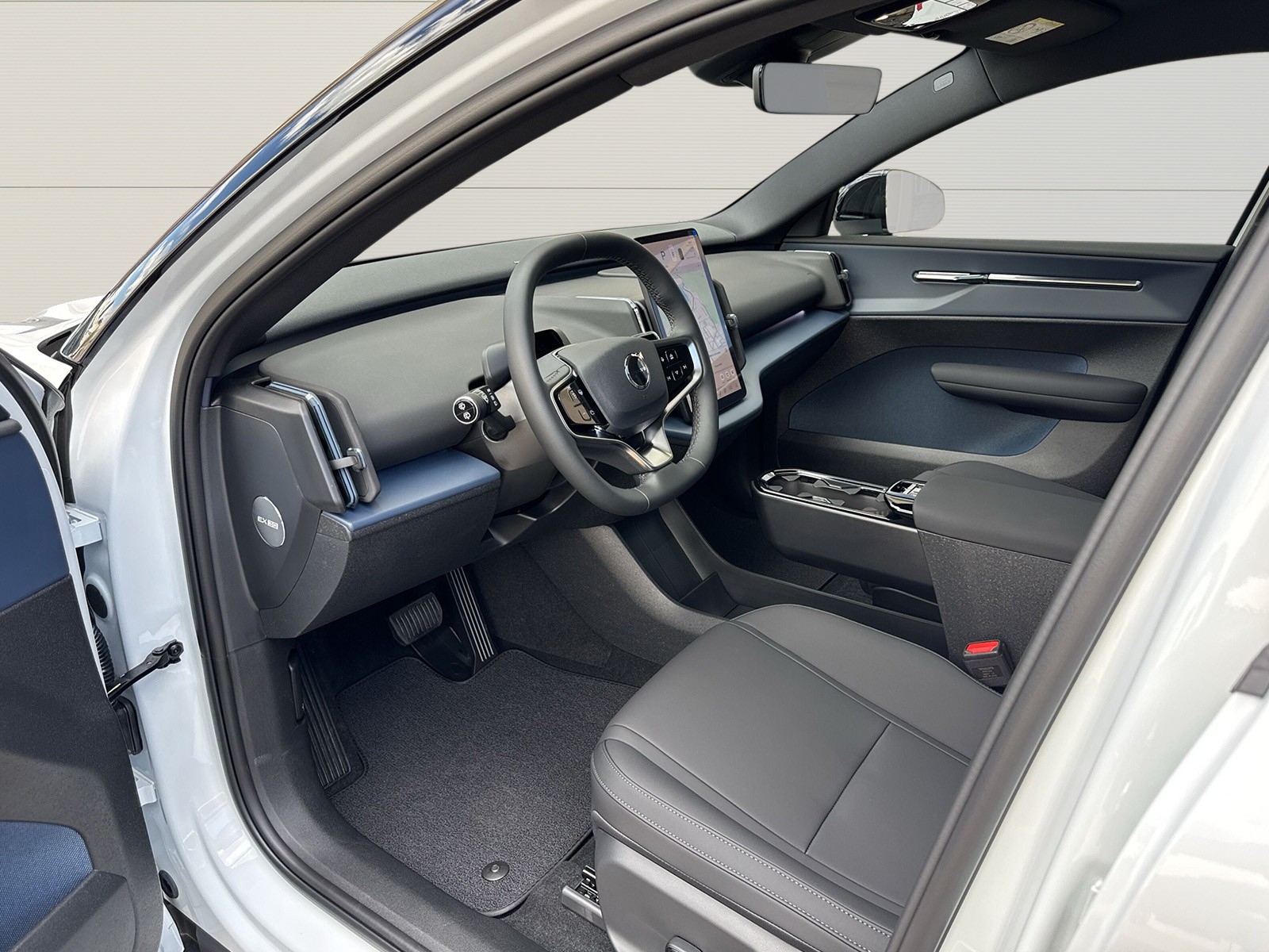 VOLVO EX30 CC E60 Twin Performance AWD-image-6