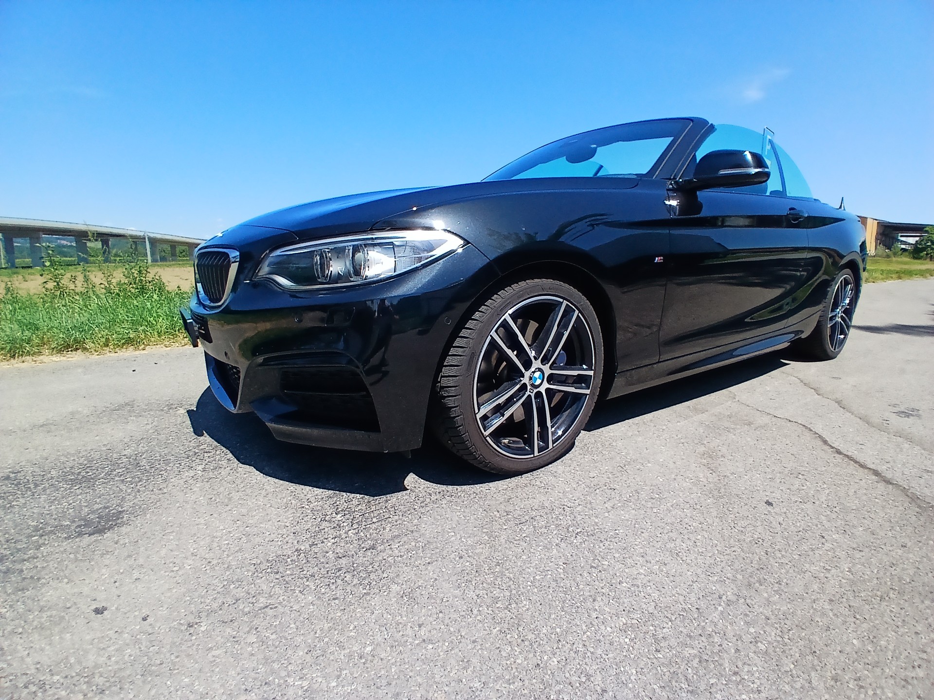 BMW M240i xDrive Steptronic-image-0