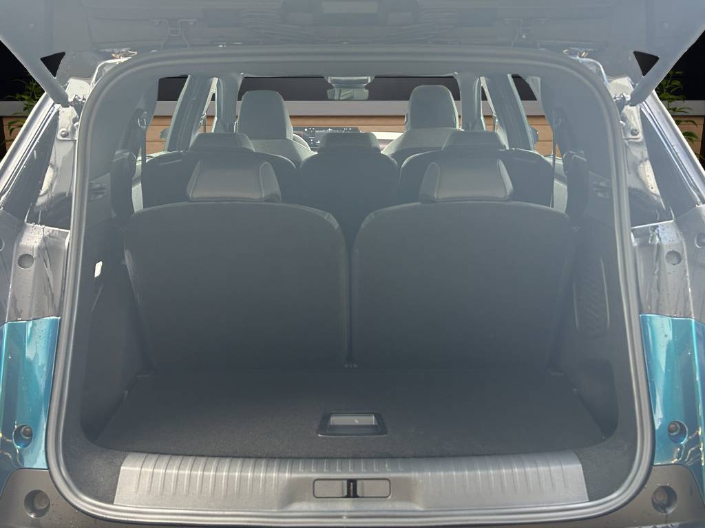 PEUGEOT 5008 145 Hybrid e-DCS6 GT-image-11
