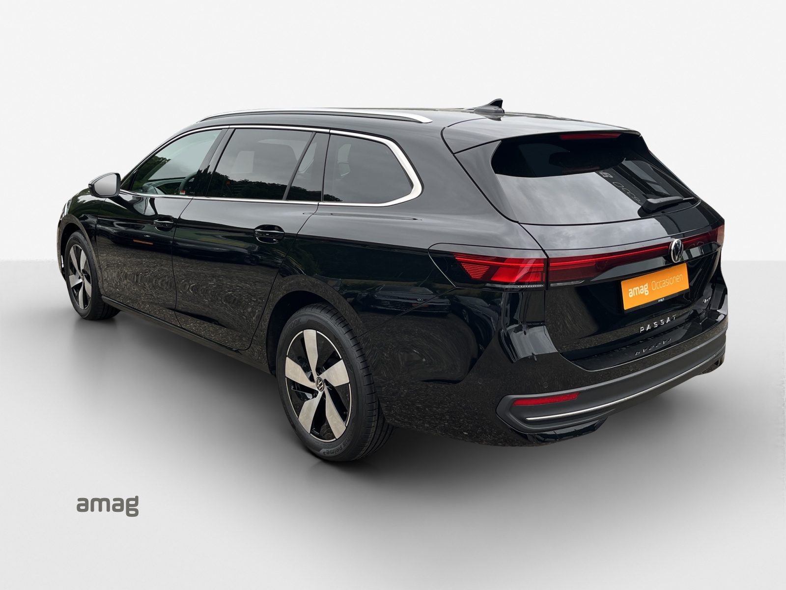 VW Passat Variant 2.0 TDI evo Business 4 Motion DSG-image-2