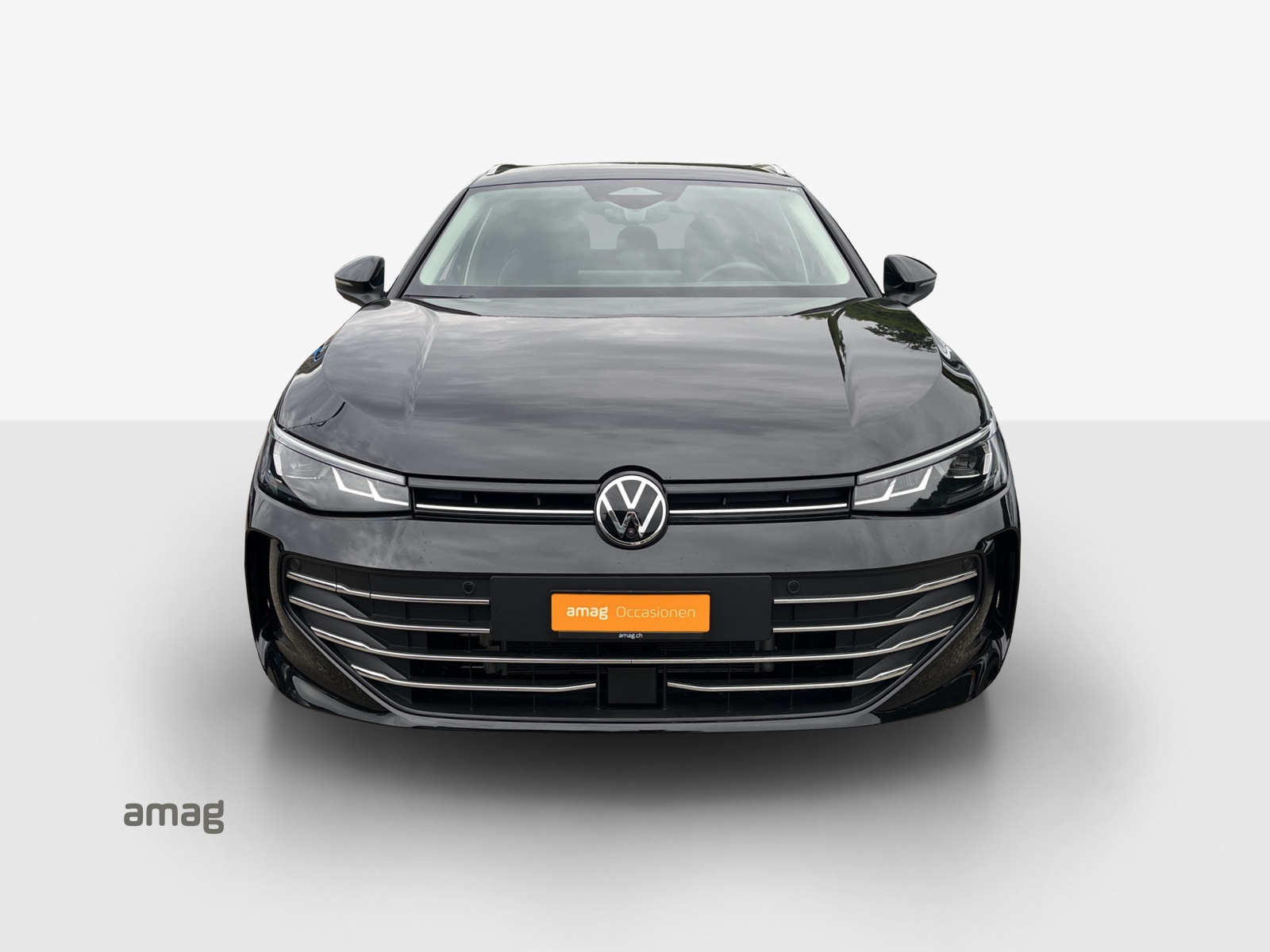 VW Passat Variant 2.0 TDI evo Business 4 Motion DSG-image-6