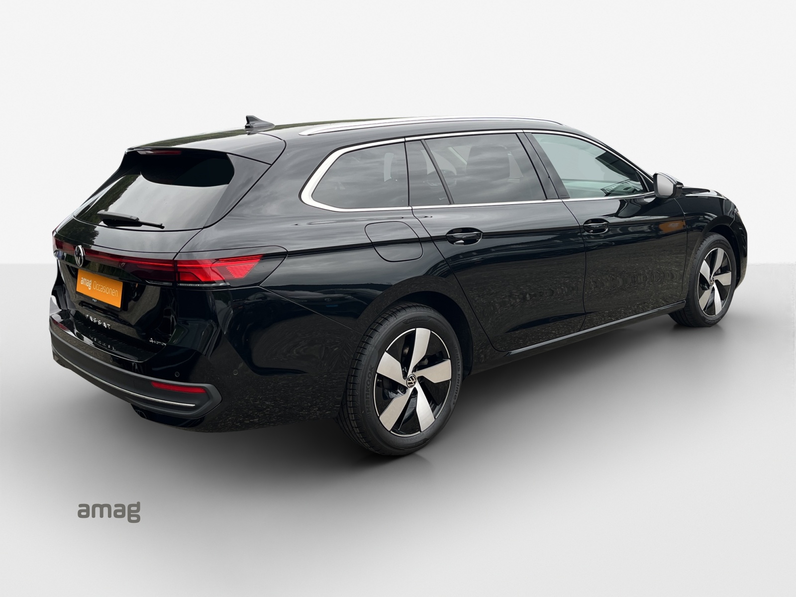 VW Passat Variant 2.0 TDI evo Business 4 Motion DSG-image-4