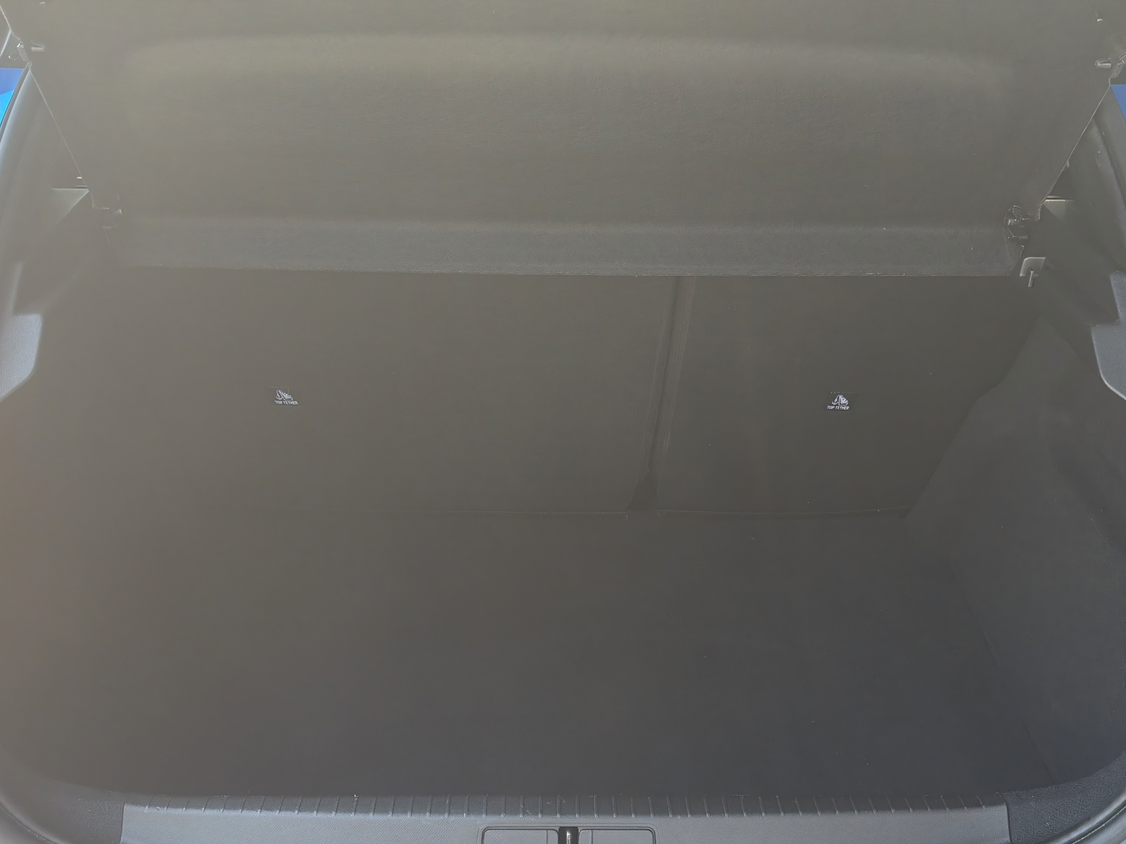 PEUGEOT 208 1.2 PureTech 130 GT Pack-image-18