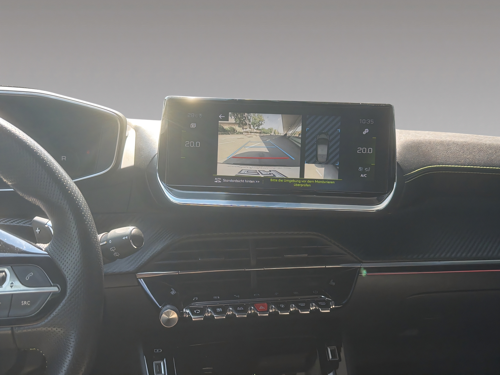 PEUGEOT 208 1.2 PureTech 130 GT Pack-image-12