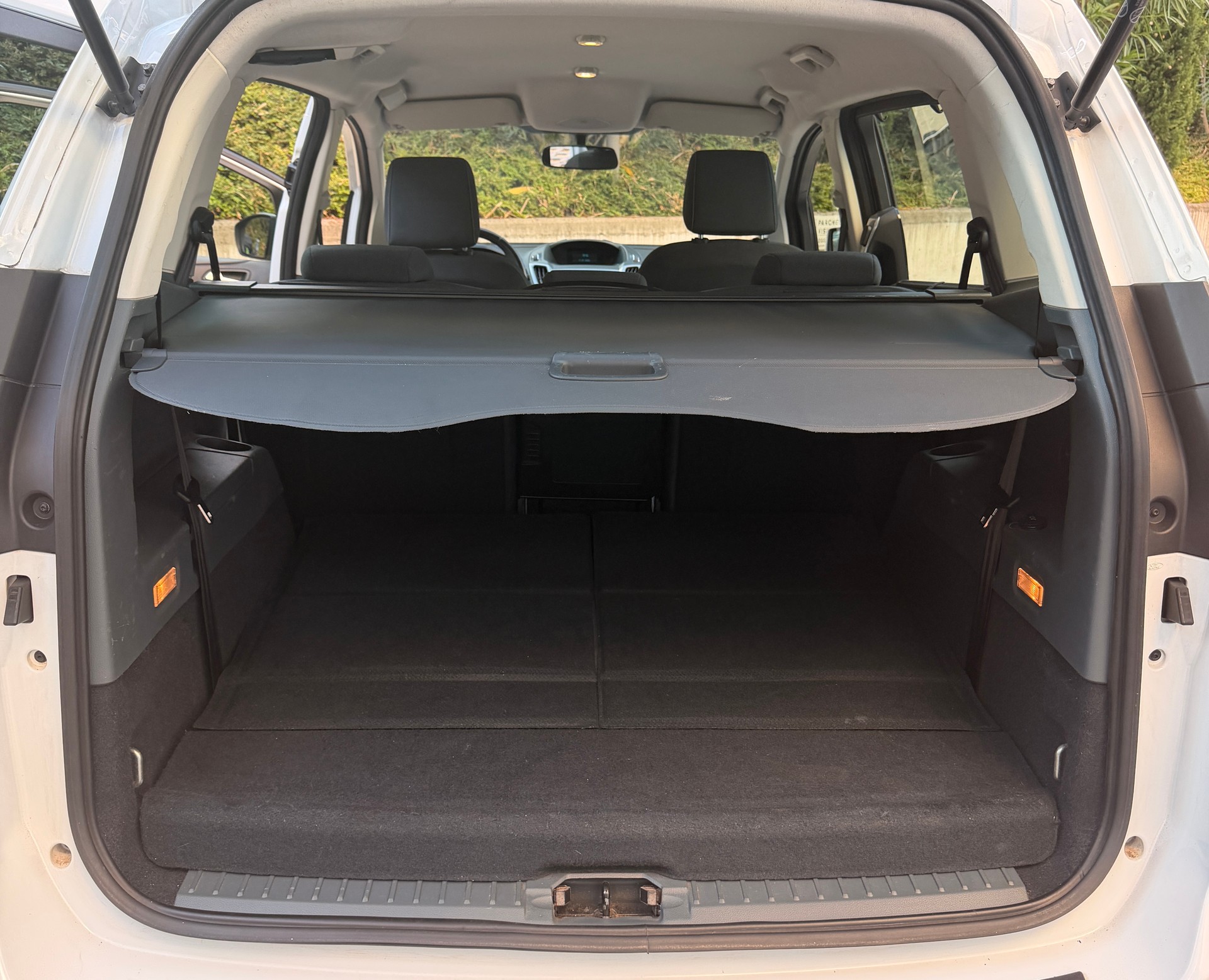 FORD Grand C-Max 1.6 TDCi Carving-image-10