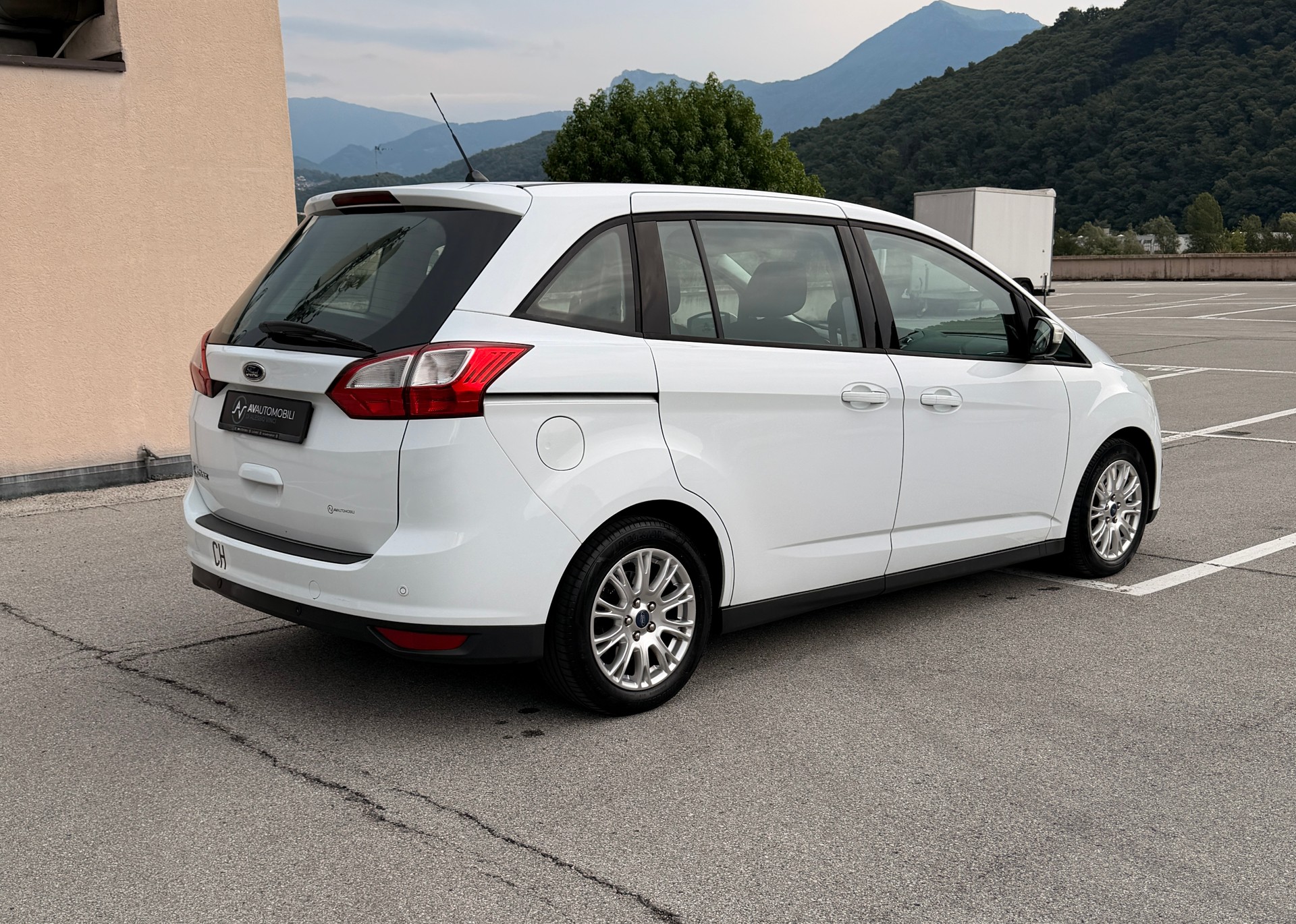 FORD Grand C-Max 1.6 TDCi Carving-image-7
