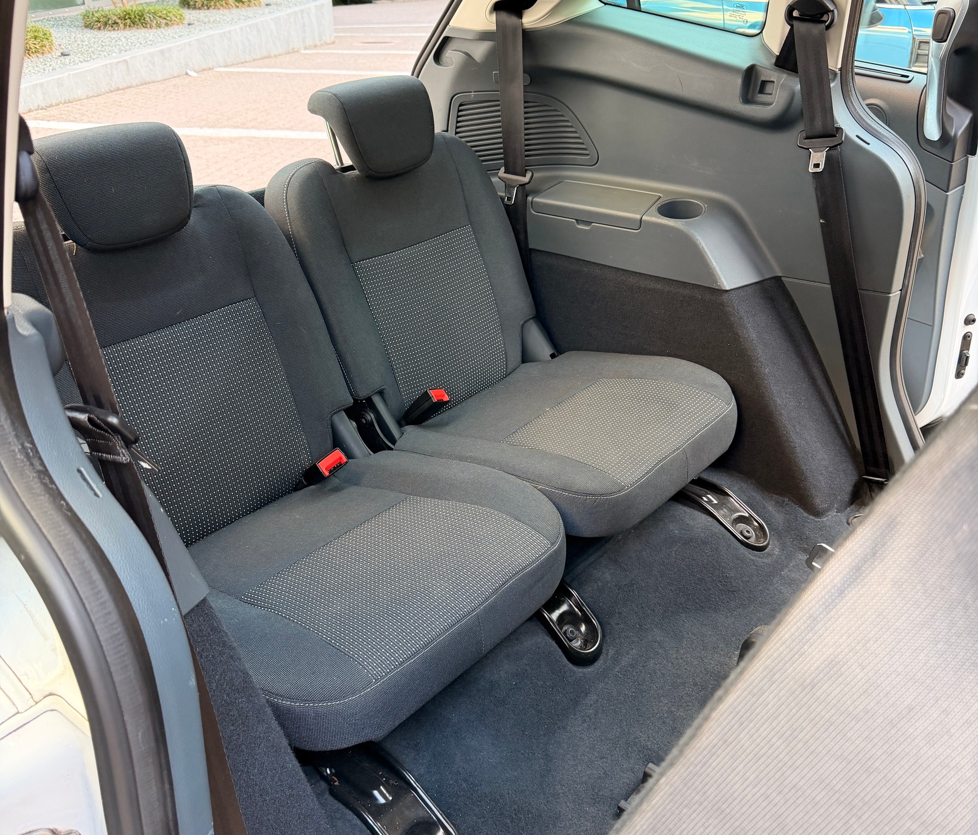 FORD Grand C-Max 1.6 TDCi Carving-image-11