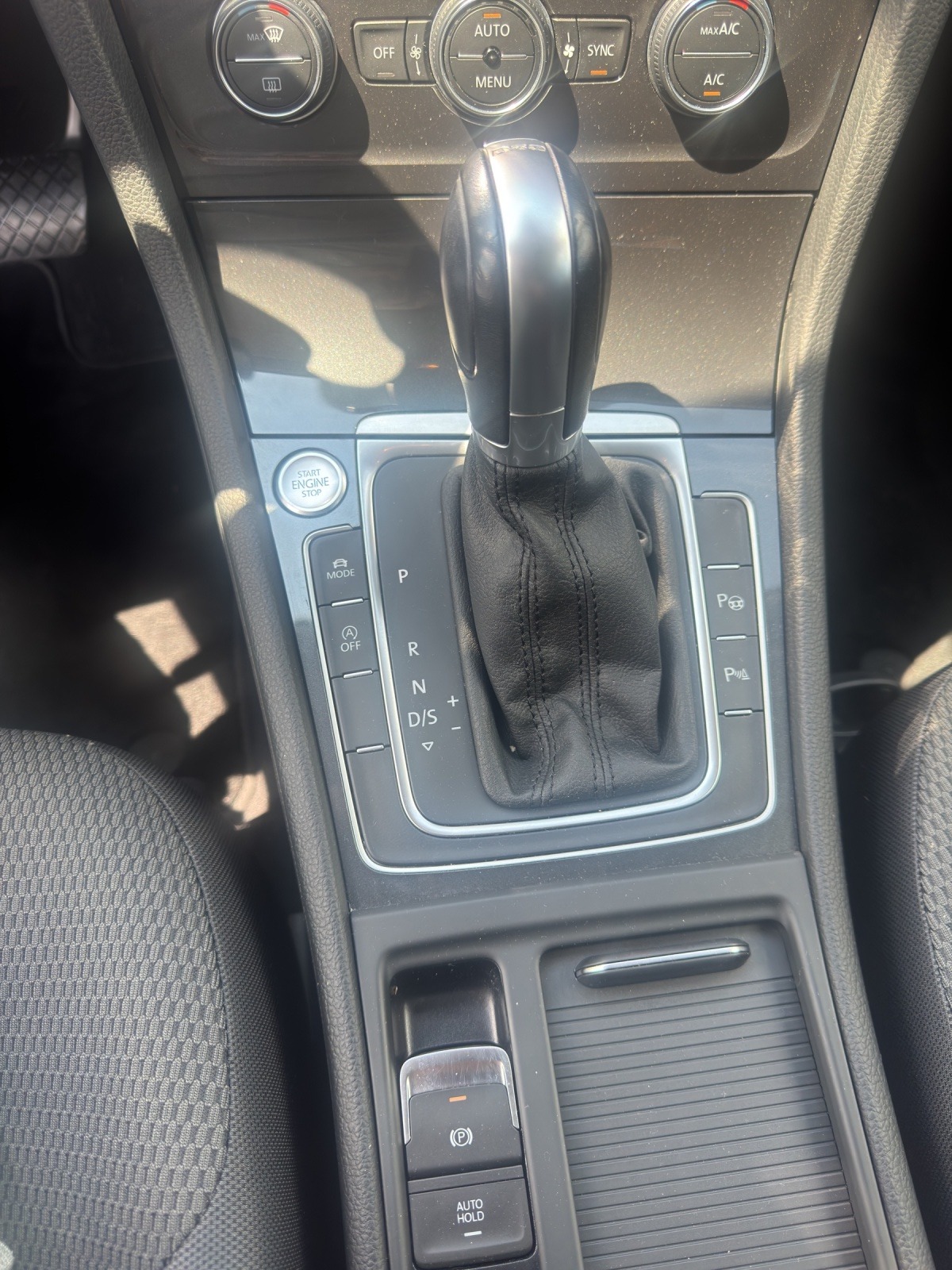 VW Golf 1.5 TSI EVO Highline DSG-image-15