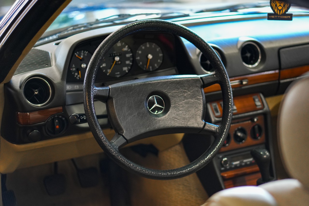 MERCEDES-BENZ 230 CE-image-25