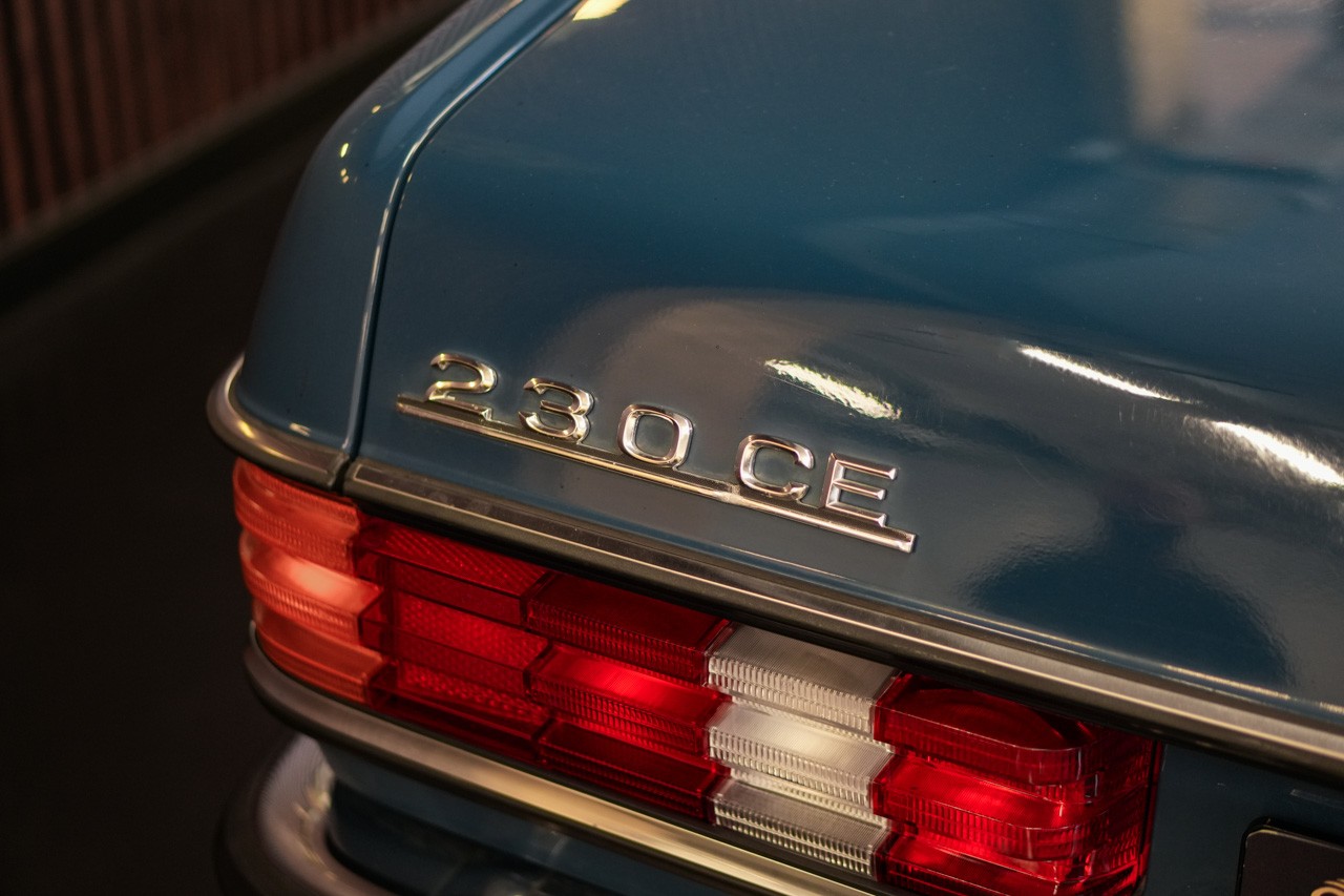 MERCEDES-BENZ 230 CE-image-27