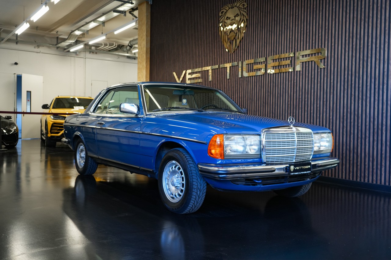 MERCEDES-BENZ 230 CE