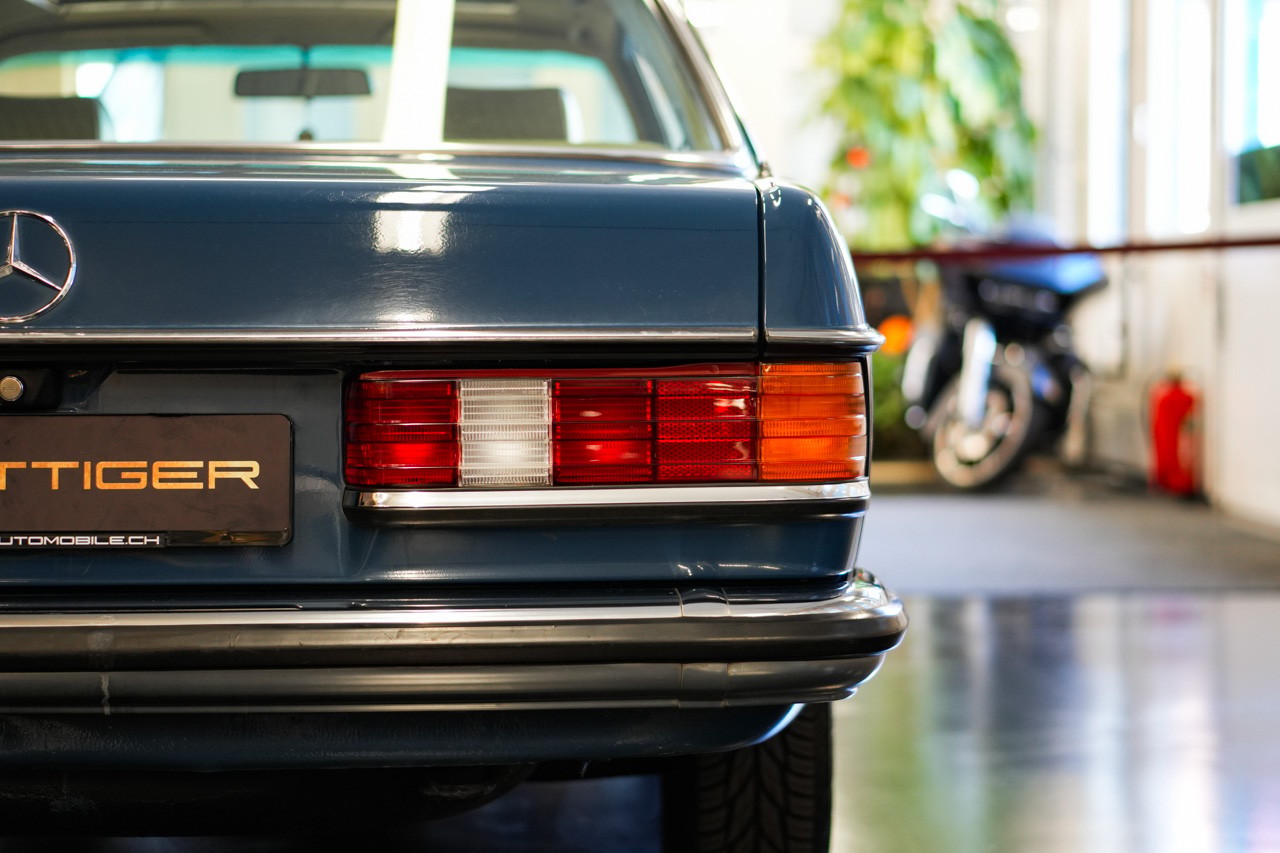 MERCEDES-BENZ 230 CE-image-7