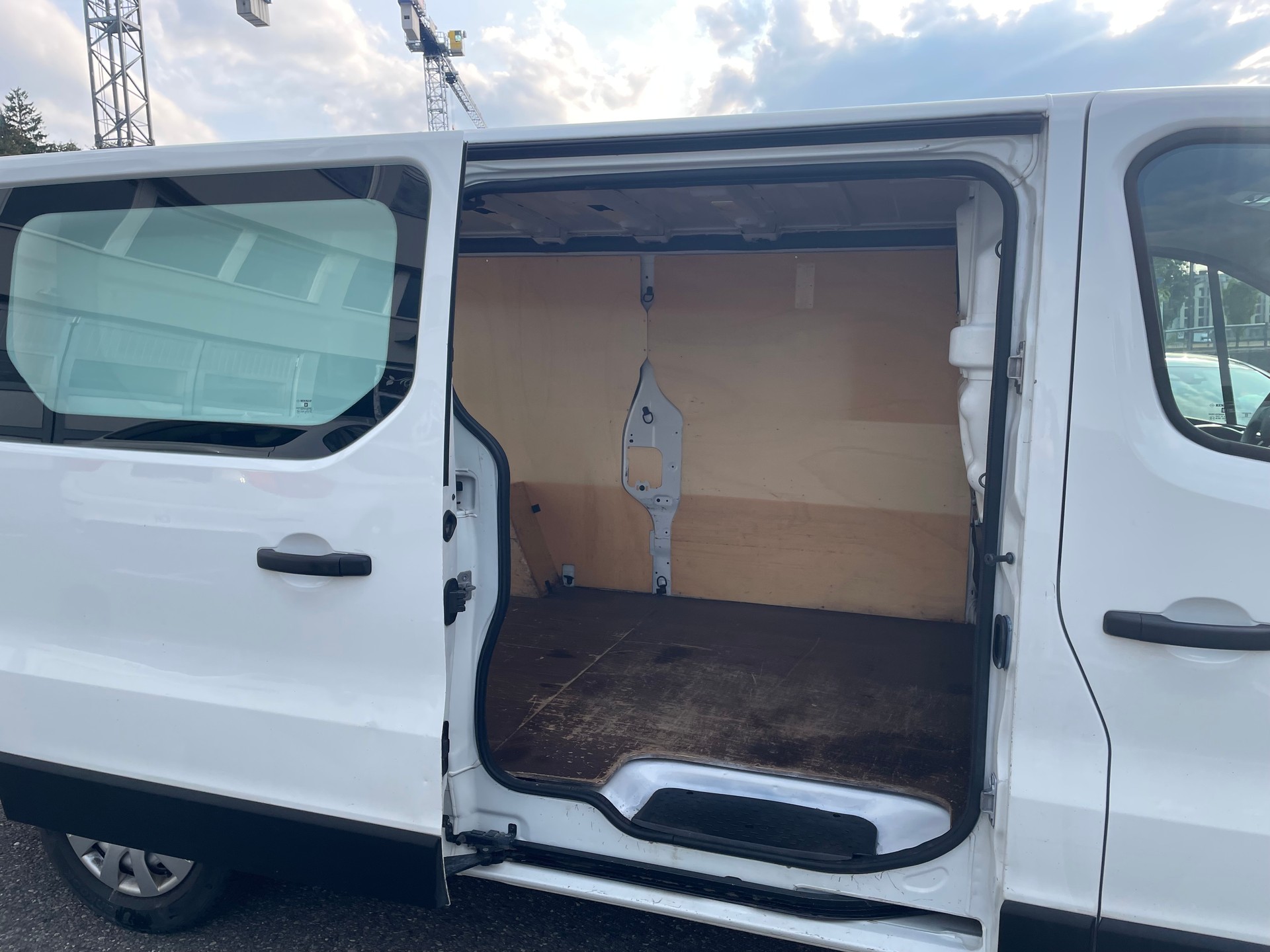RENAULT Trafic 1.6 ENERGY TwinT. dCi120 2.9t Business L2H1-image-7