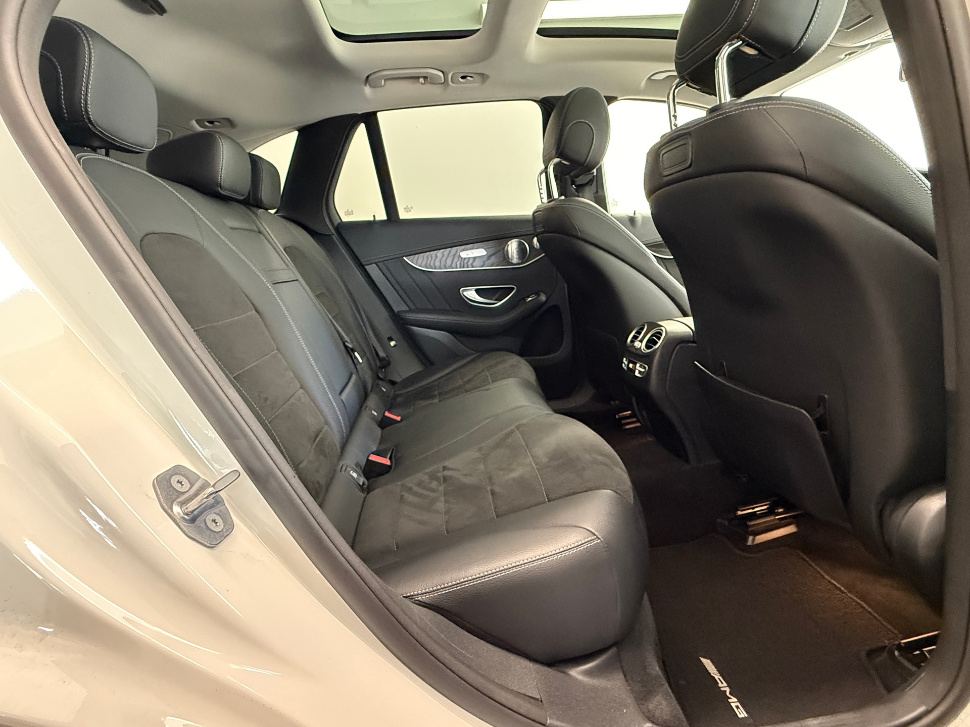 MERCEDES-BENZ GLC 350 e AMG Line 4Matic 7G-Tronic Ab 305.- pro Monat-image-17