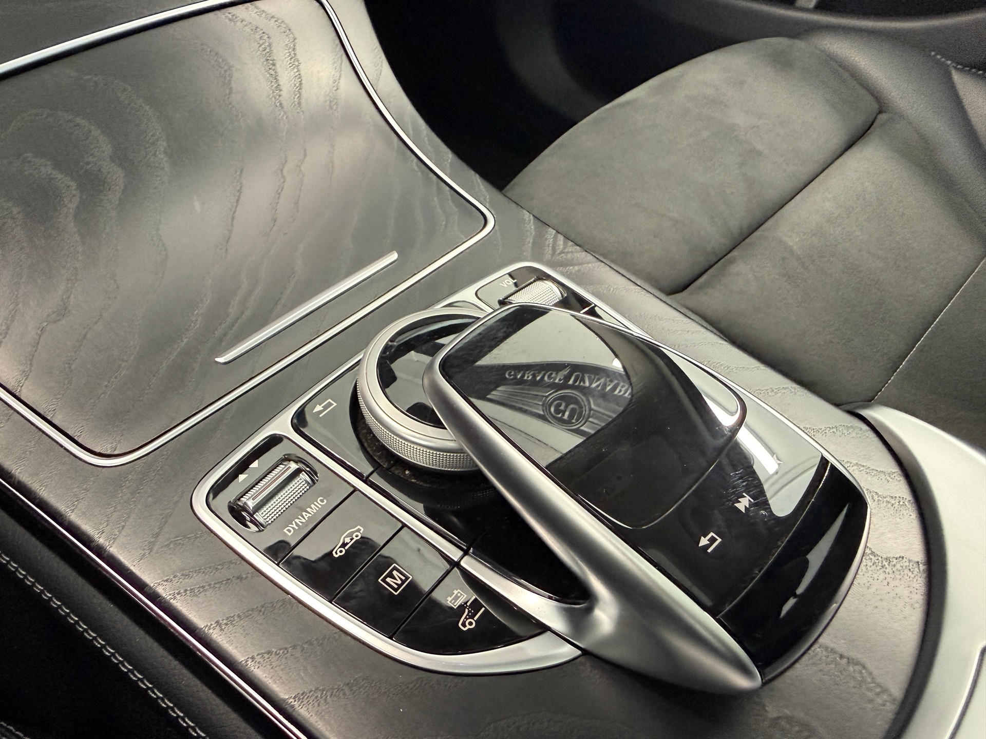 MERCEDES-BENZ GLC 350 e AMG Line 4Matic 7G-Tronic Ab 305.- pro Monat-image-14