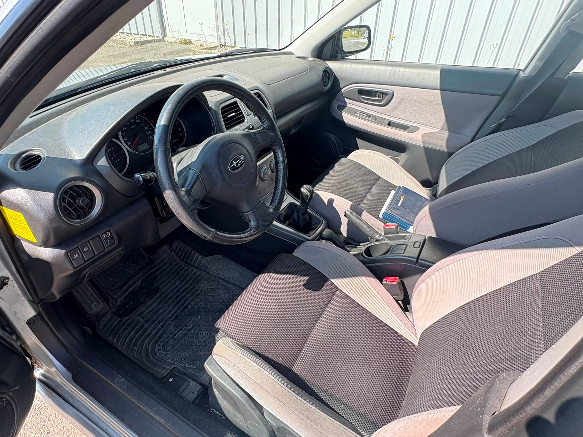 SUBARU Impreza 2.0R-image-4