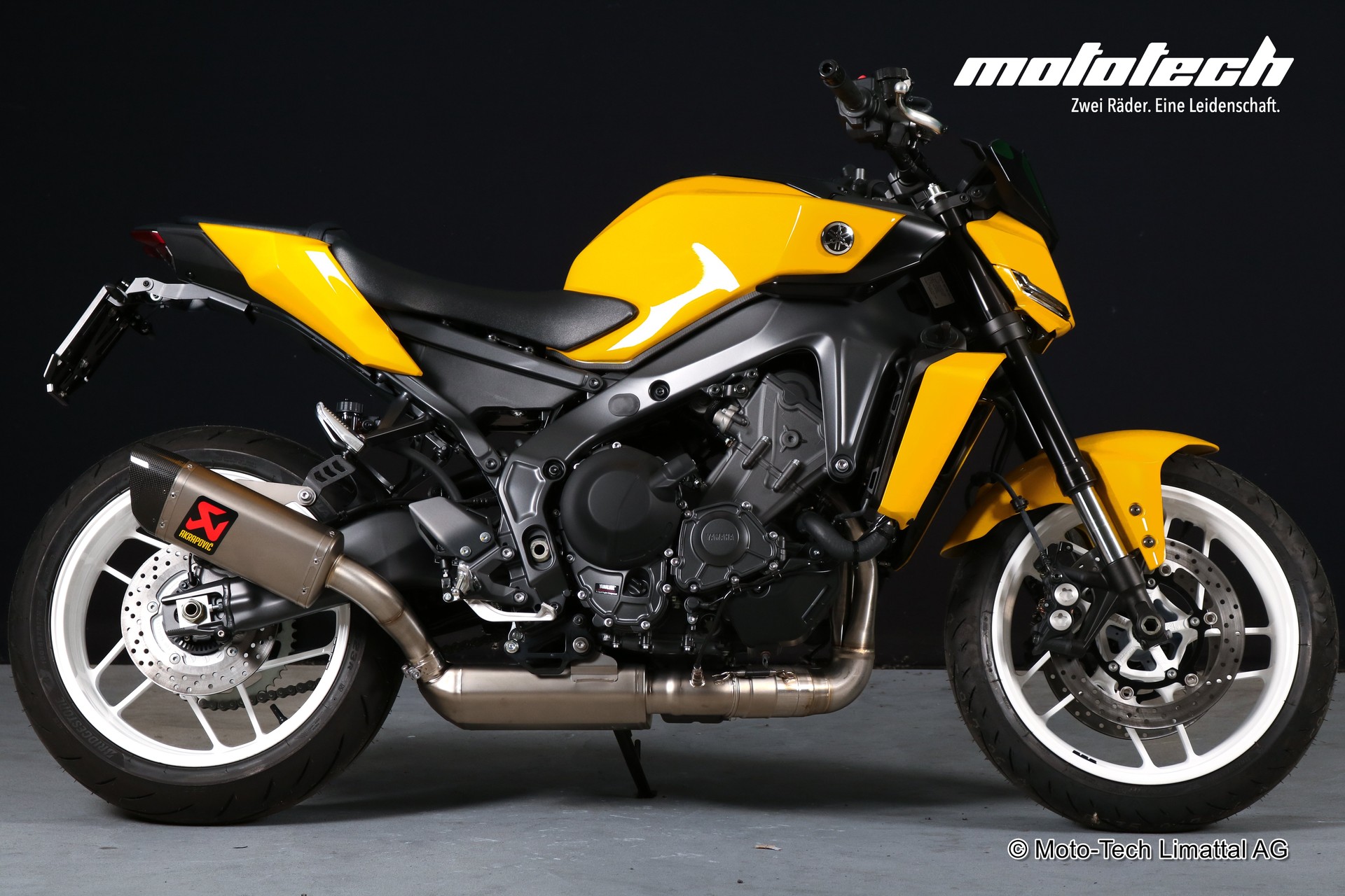 YAMAHA MT-09 (35kW)-showroom-element-1