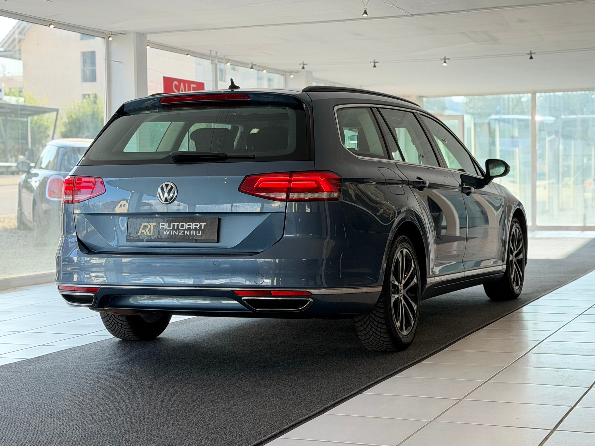 VW Passat Variant 2.0 TDI SCR BMT Family DSG **Frisch ab MFK & Service-image-5
