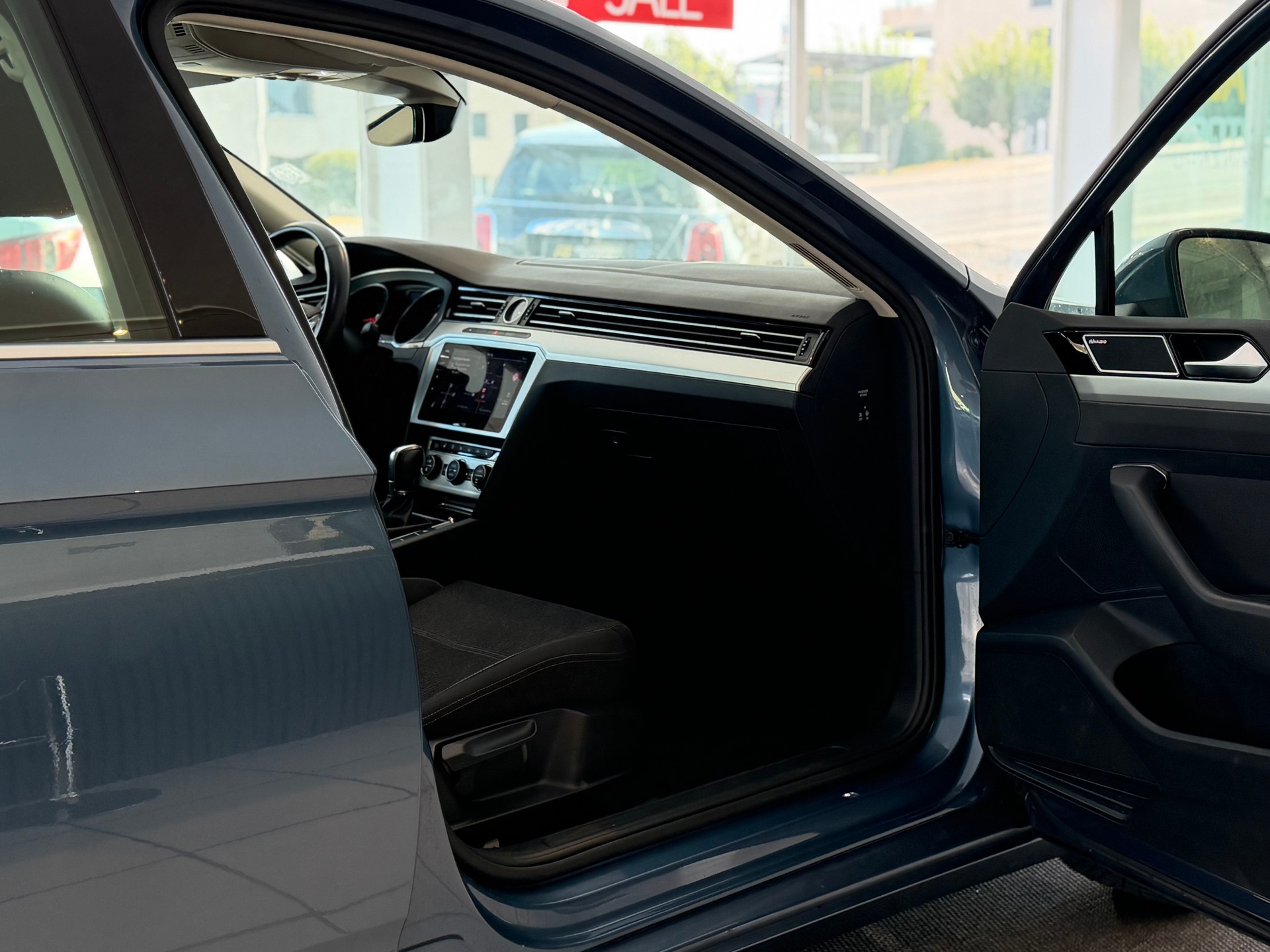 VW Passat Variant 2.0 TDI SCR BMT Family DSG **Frisch ab MFK & Service-image-21