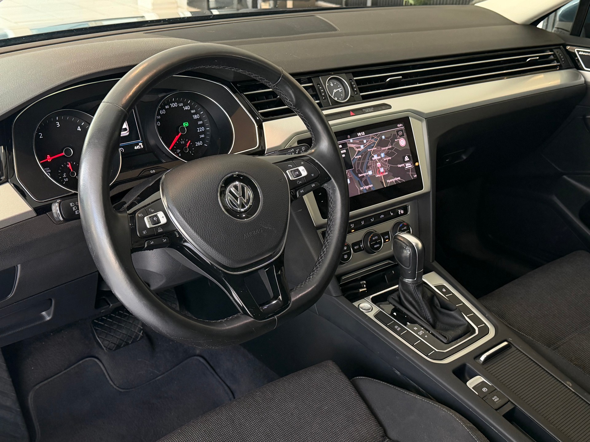 VW Passat Variant 2.0 TDI SCR BMT Family DSG **Frisch ab MFK & Service-image-11