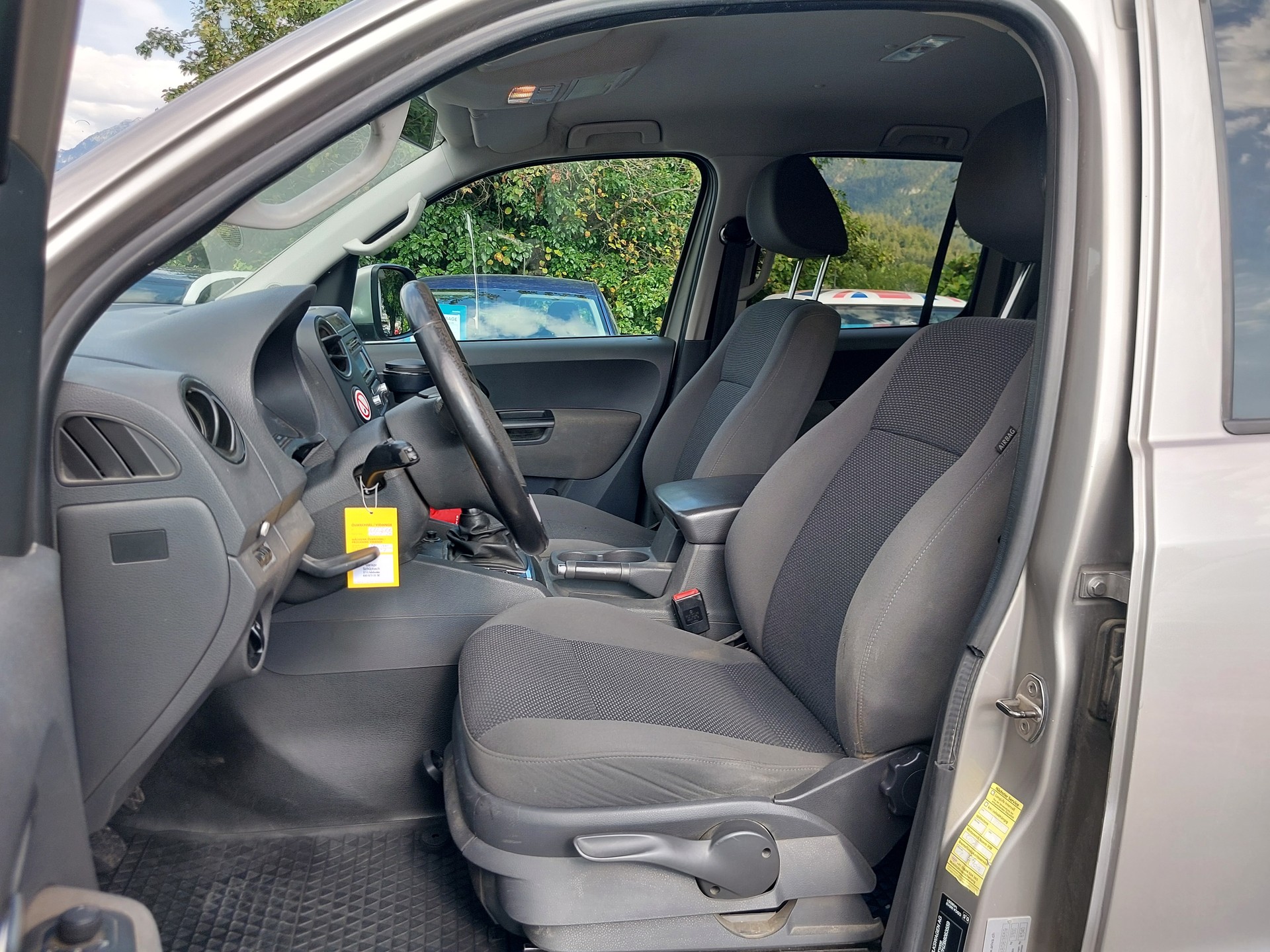 VW Amarok 2.0 BiTDI Trendline 4Motion-image-5