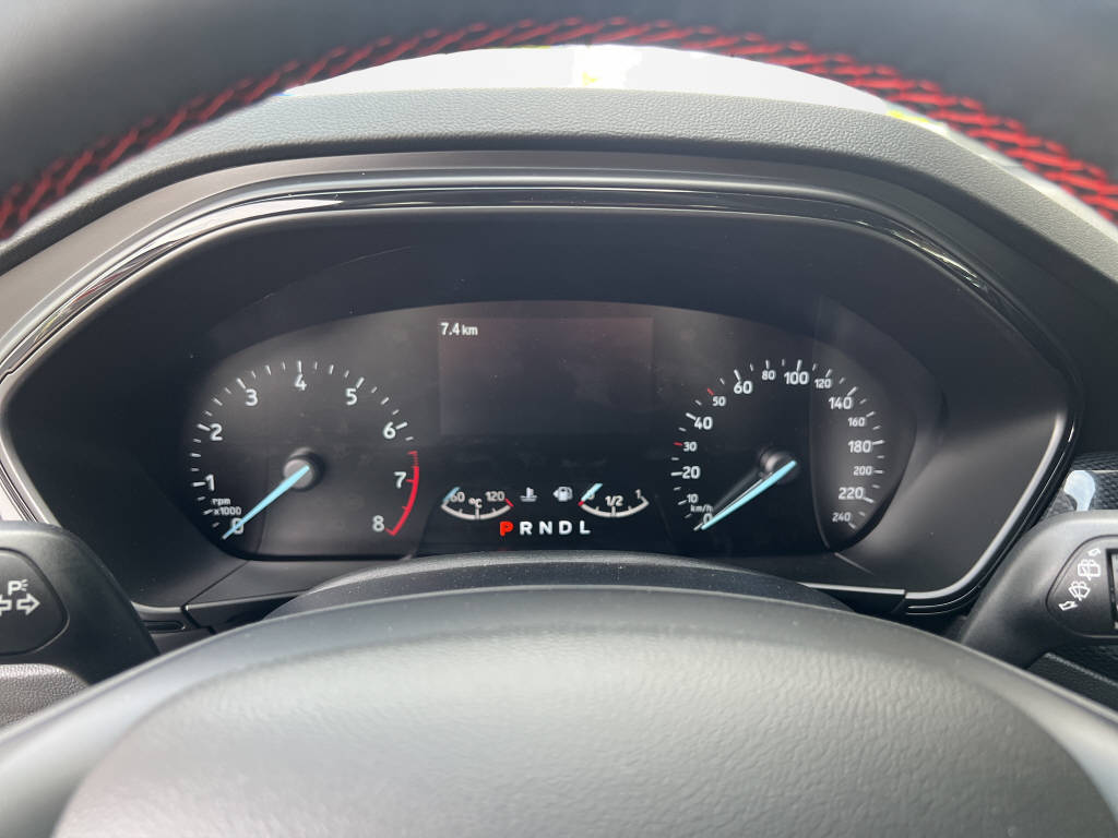 FORD Focus Station Wagon 1.0i EcoB Hybrid 155 ST-Line-image-10