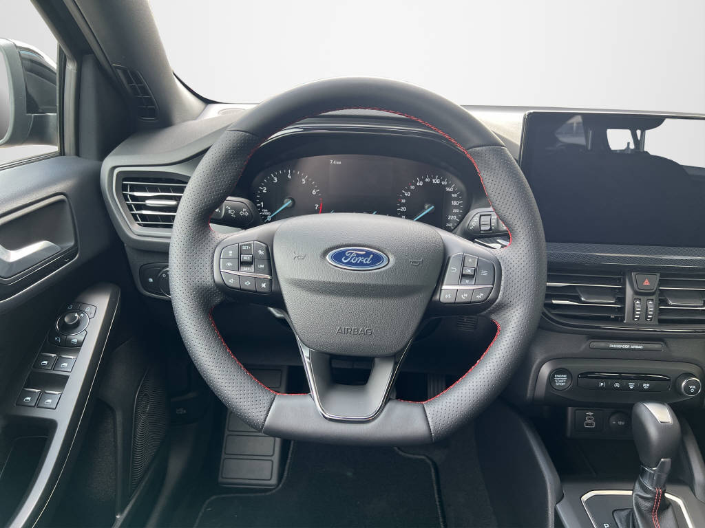 FORD Focus Station Wagon 1.0i EcoB Hybrid 155 ST-Line-image-9