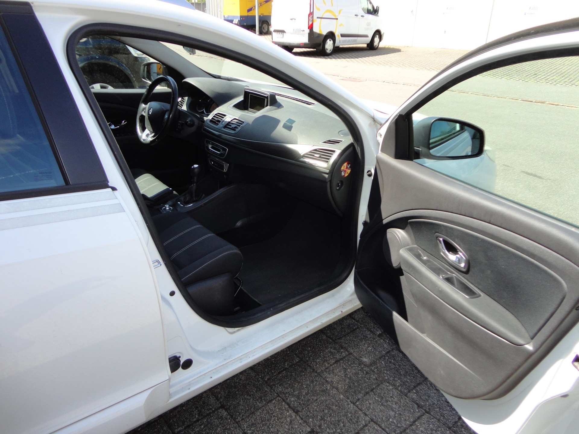 RENAULT Mégane Grandtour 1.5 dCi Expression-image-12