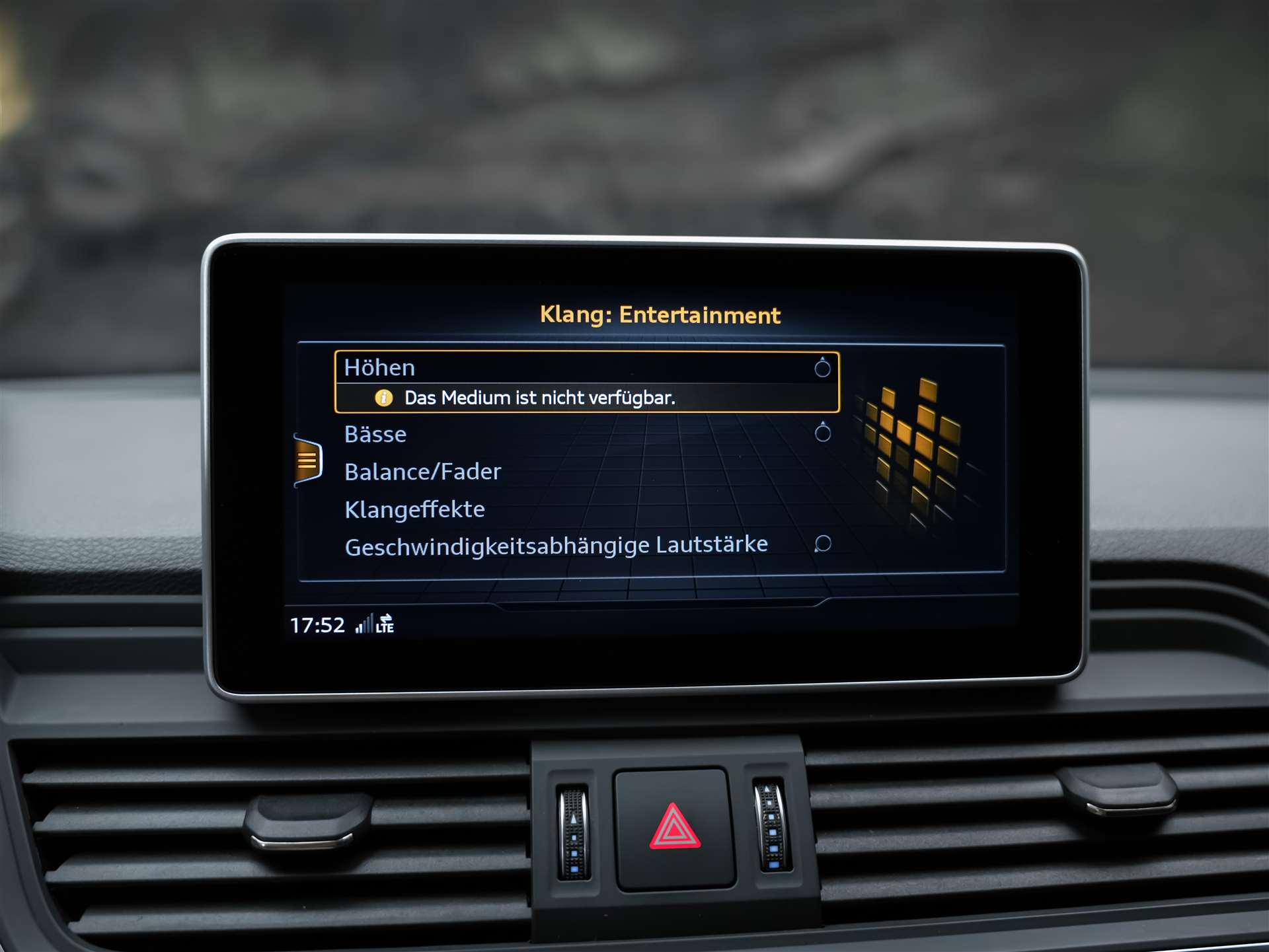 AUDI Q5 2.0 TDI design quattro S-tronic *Panorama*Luftfeder*Matrix*Bang&Olufsen*-image-36