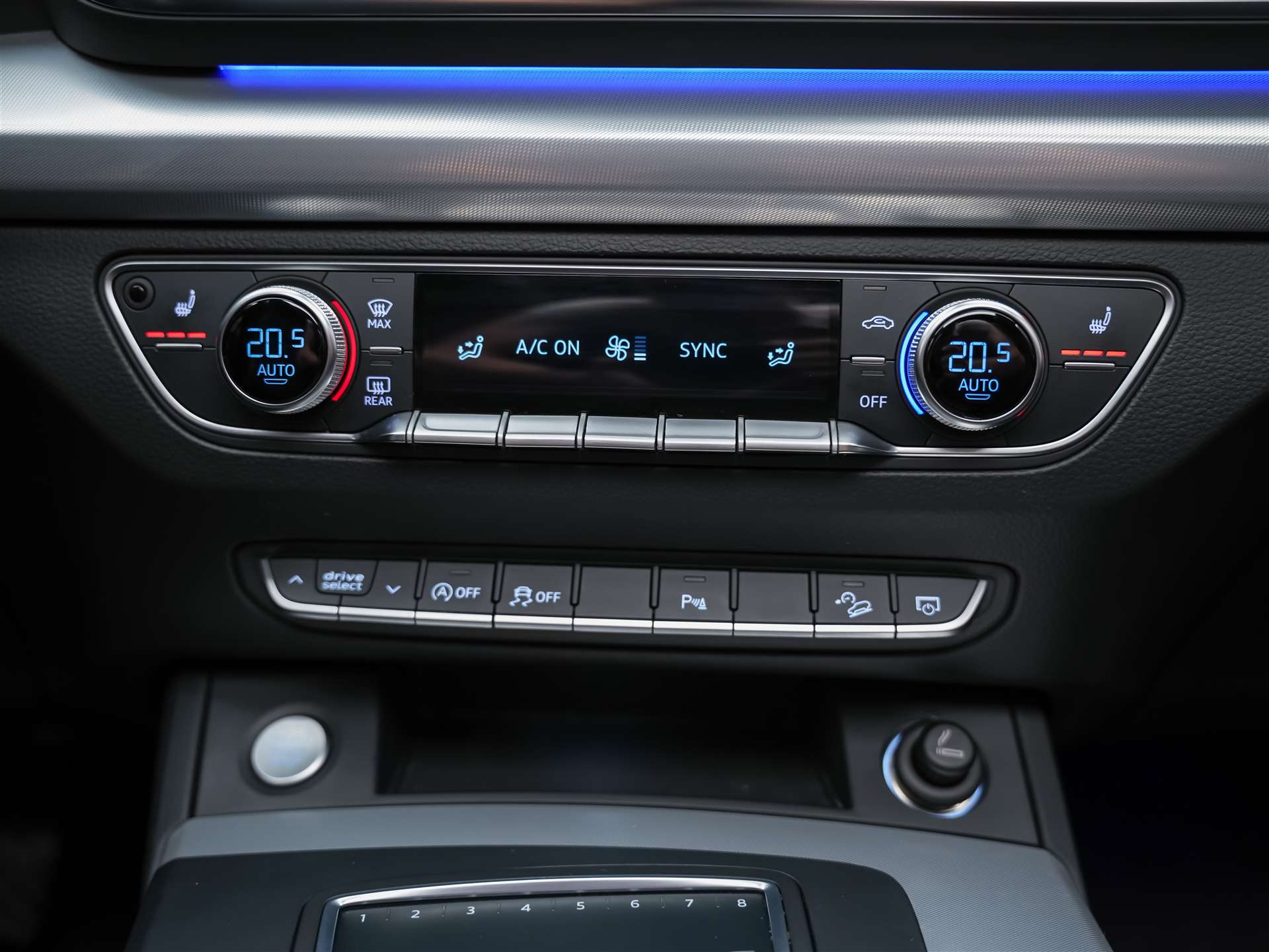 AUDI Q5 2.0 TDI design quattro S-tronic *Panorama*Luftfeder*Matrix*Bang&Olufsen*-image-24