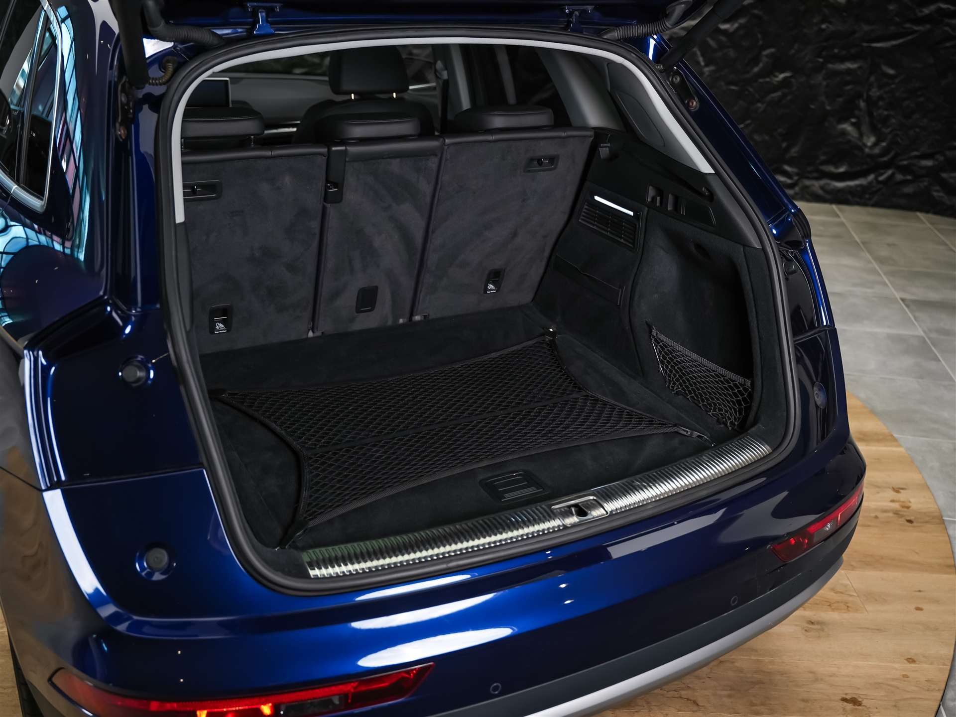 AUDI Q5 2.0 TDI design quattro S-tronic *Panorama*Luftfeder*Matrix*Bang&Olufsen*-image-46